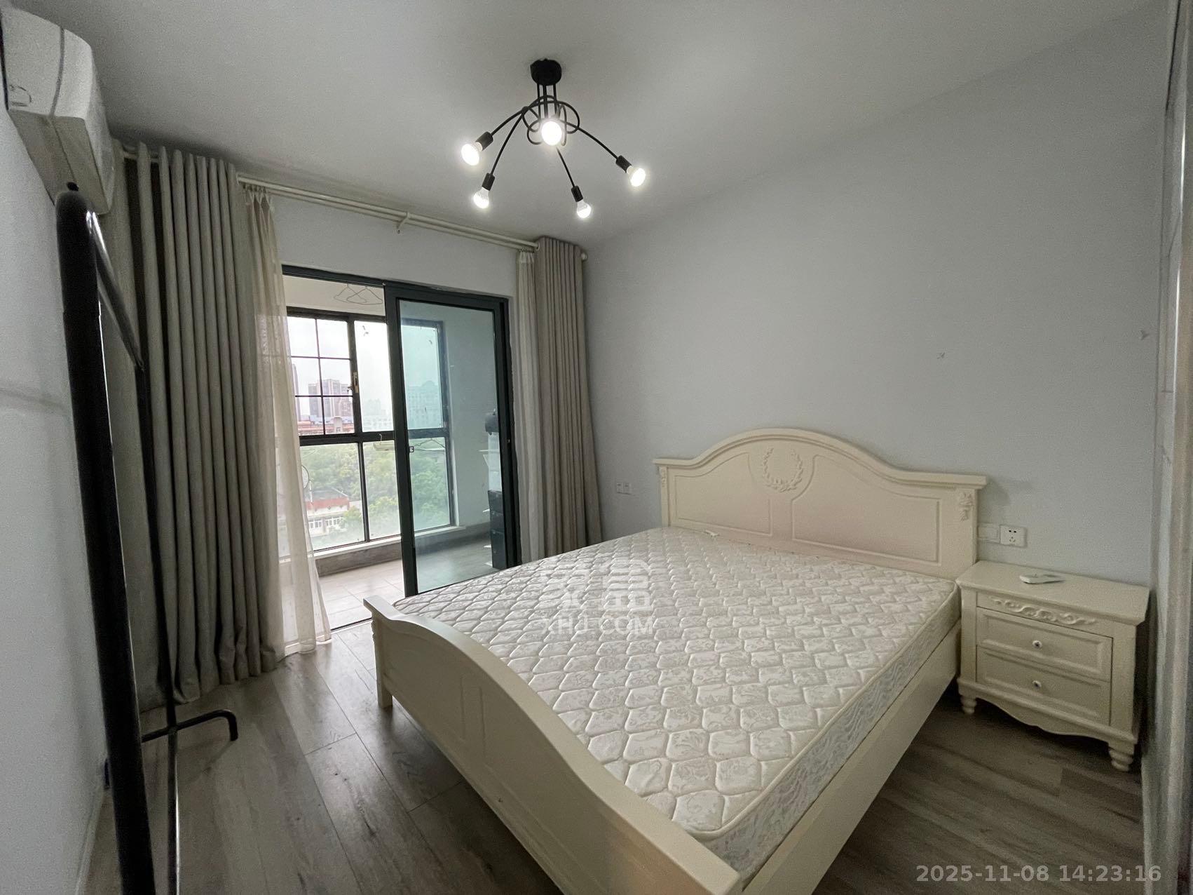 荣盛花语书苑 2室2厅1卫 2500.0元/月 荣盛花语书苑 2室2厅1卫 2500.0元/月室内图