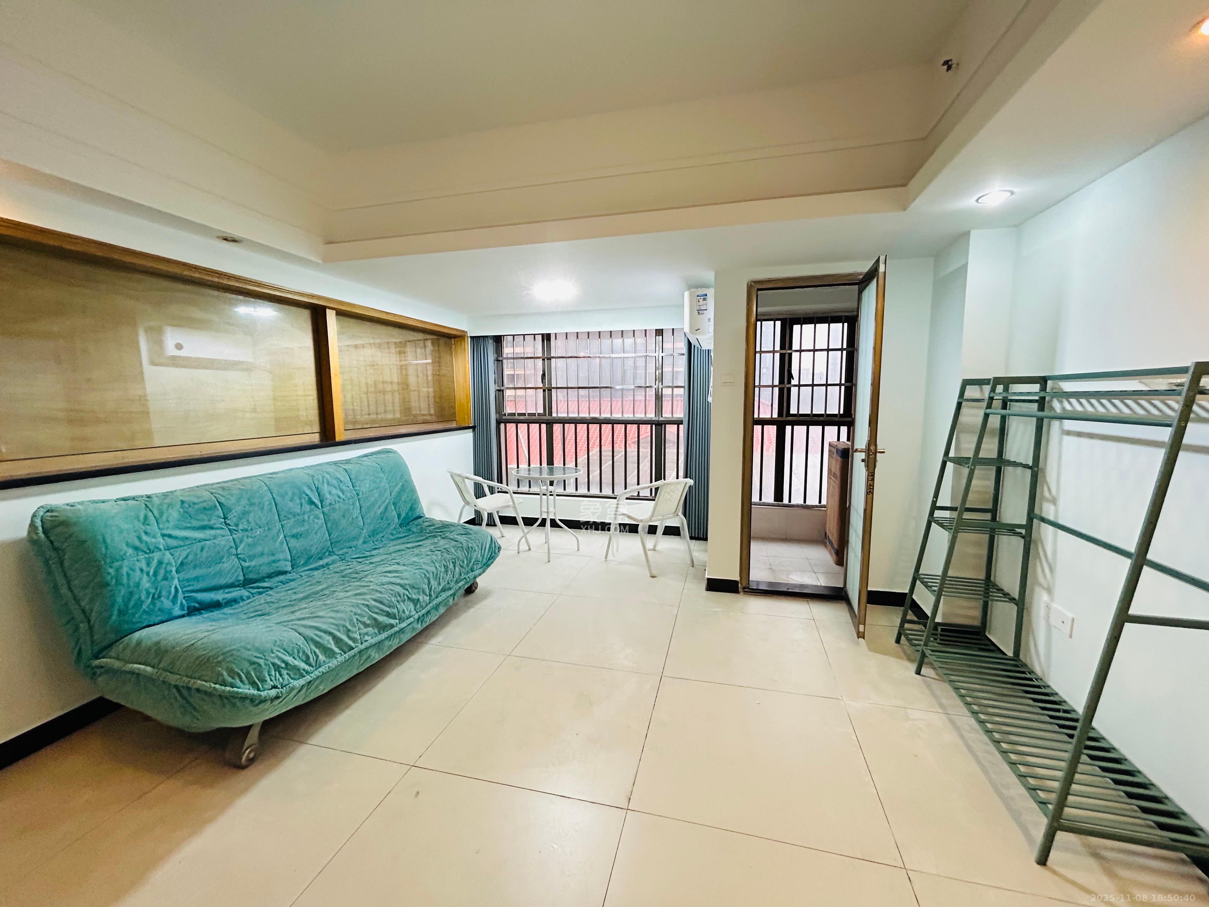 罗马国际公寓  1室2厅1卫    1100.0元/月室内图