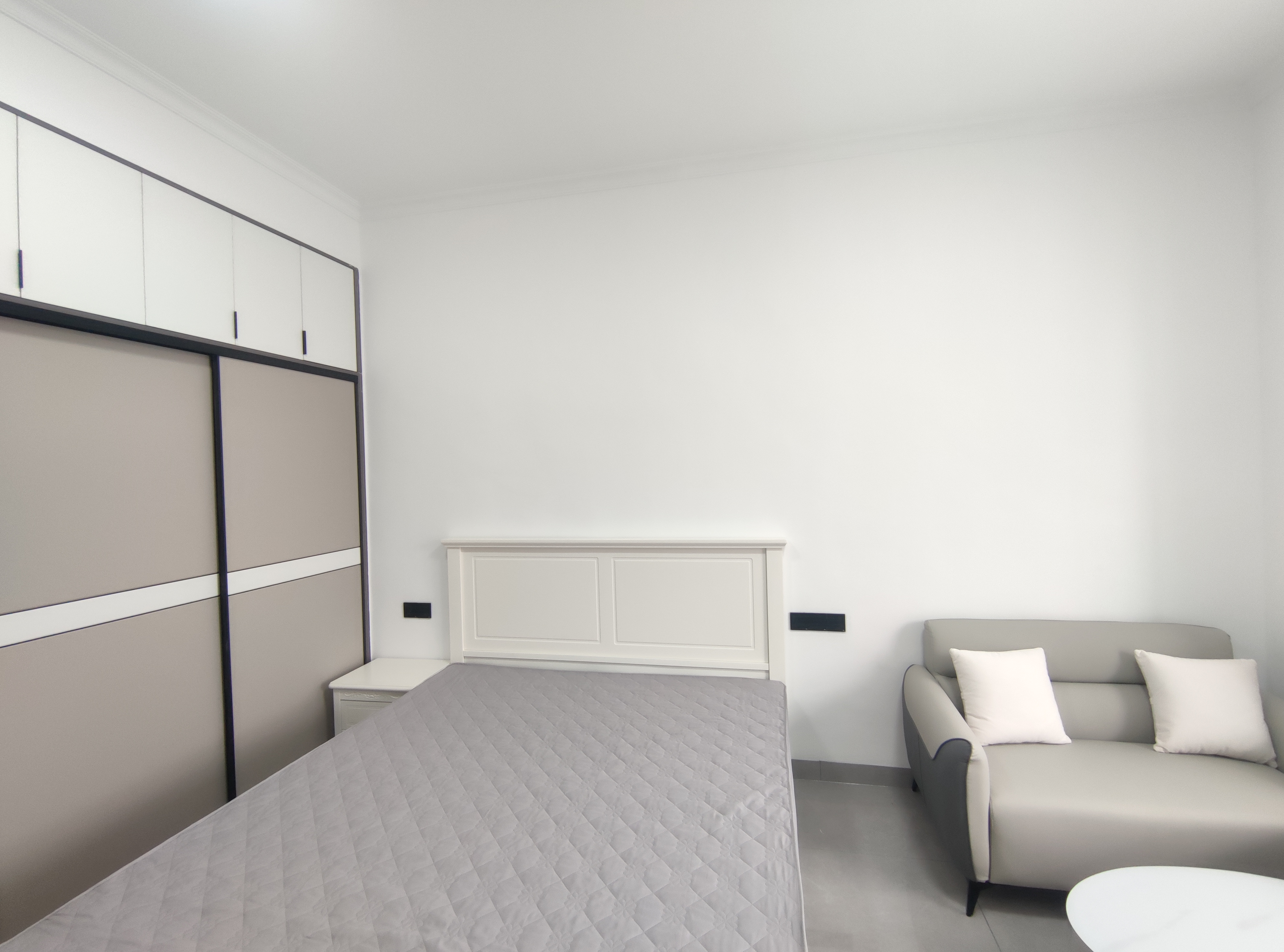 西合路（红湘段）安置房  1室1厅1卫    1300.0元/月室内图