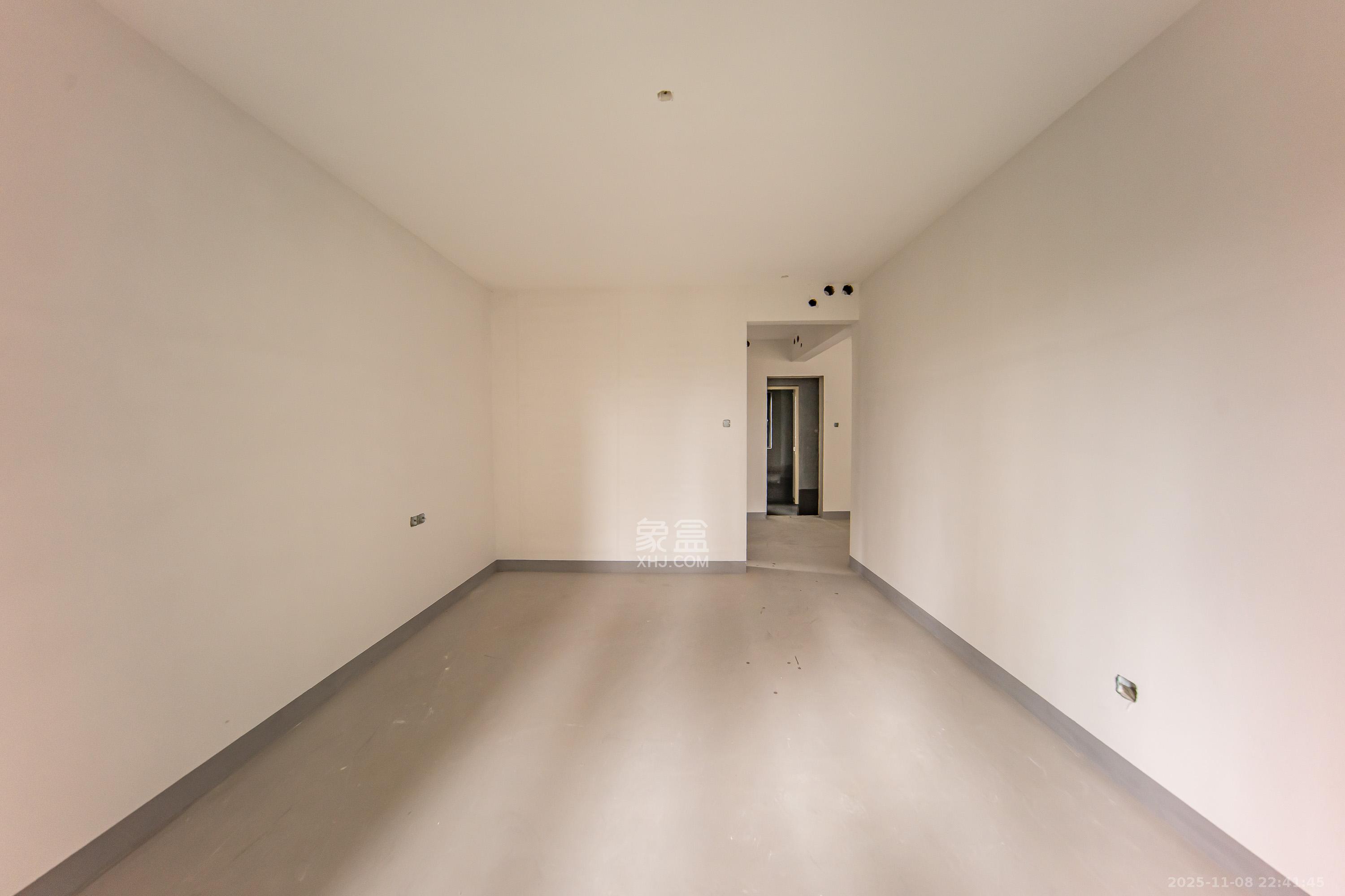 建投象山国际  4室2厅2卫    195.0万卧室