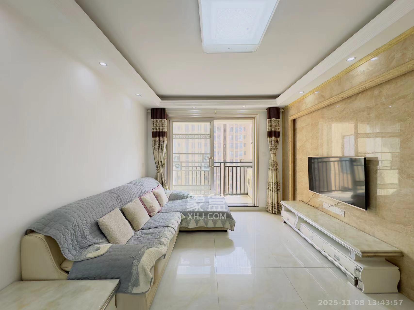 荣盛花语馨苑  1室2厅1卫    2400.0元/月