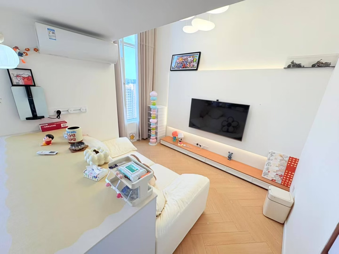 万恒公馆  1室0厅0卫    2500.0元/月