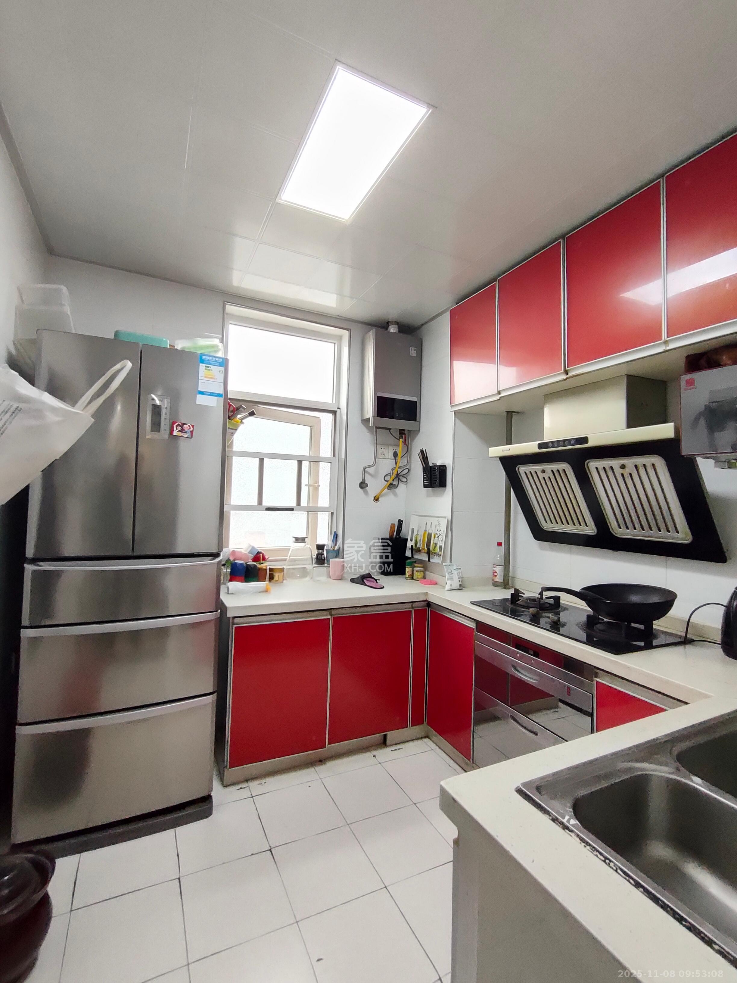 泊爱蓝湾 3室2厅2卫 2800.0元/月 泊爱蓝湾 3室2厅2卫 2800.0元/月室内图