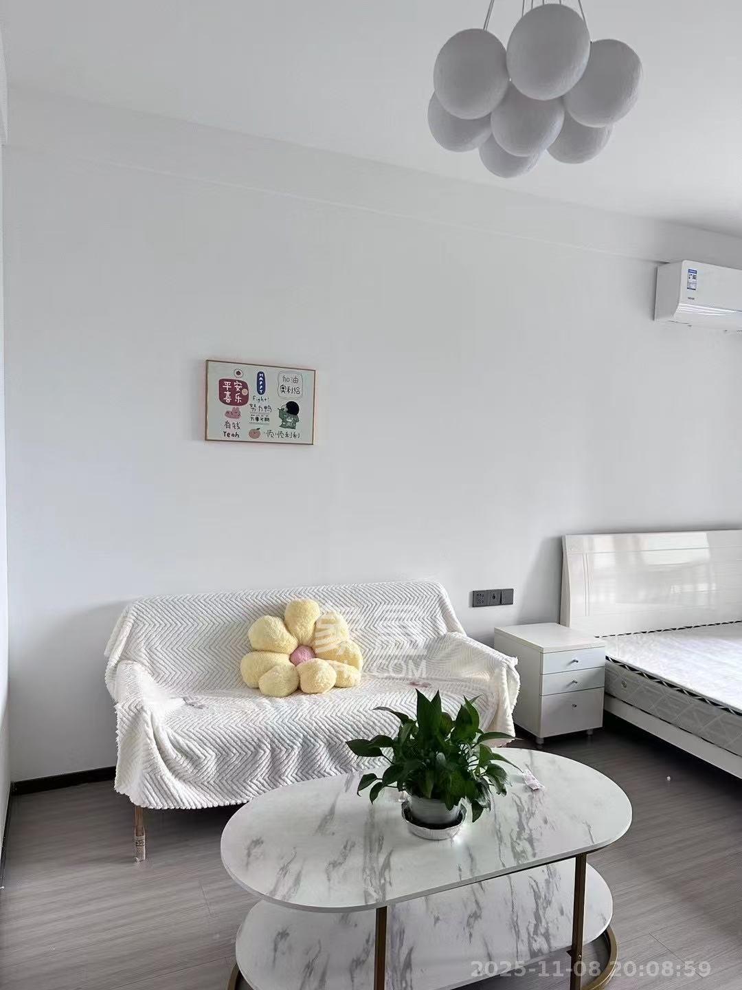 梅溪华府（新城金茂梦想华府）  1室1厅1卫    1800.0元/月室内图