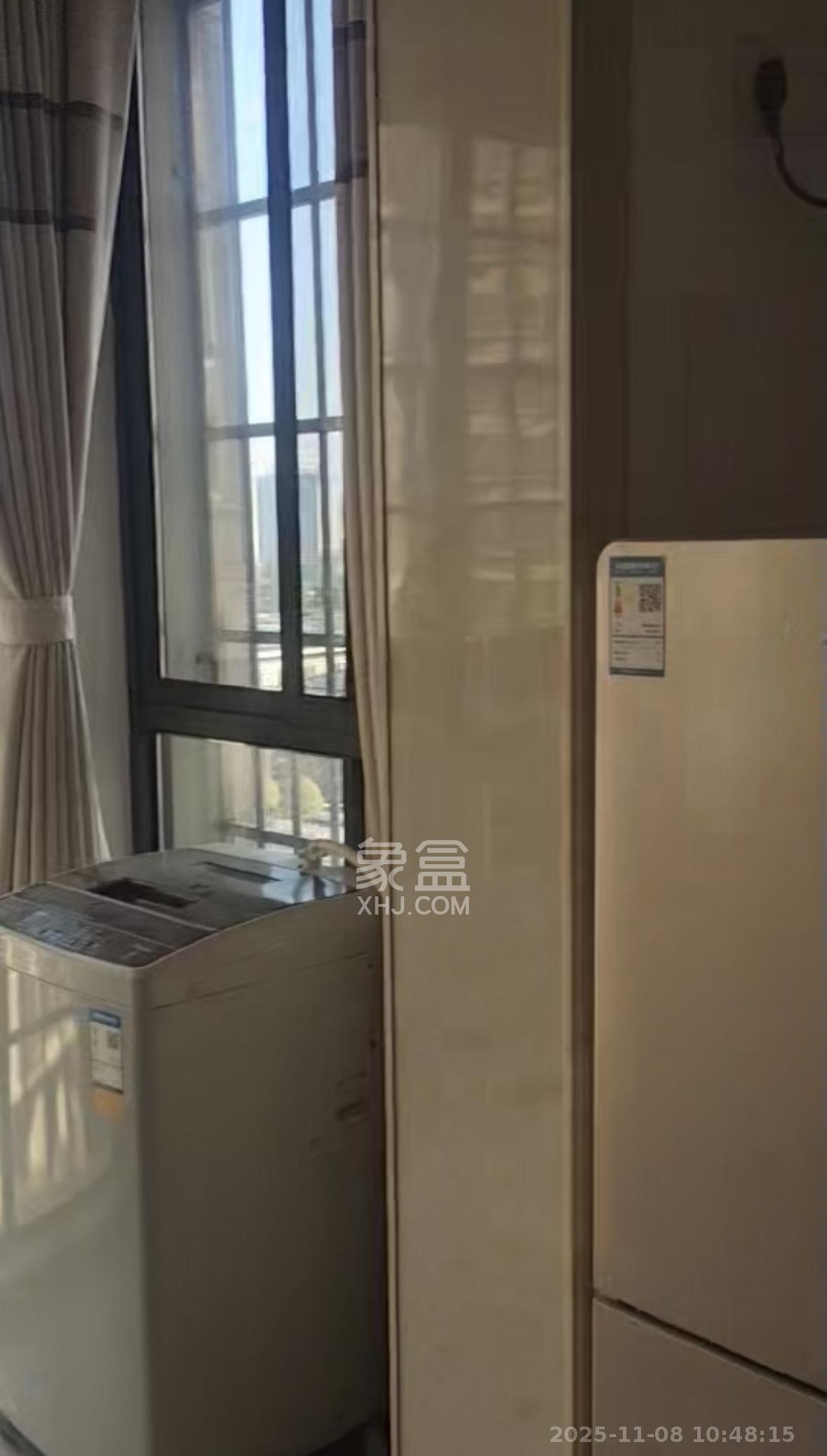 和润园一、二期 1室1厅1卫 1300.0元/月 和润园一、二期 1室1厅1卫 1300.0元/月室内图