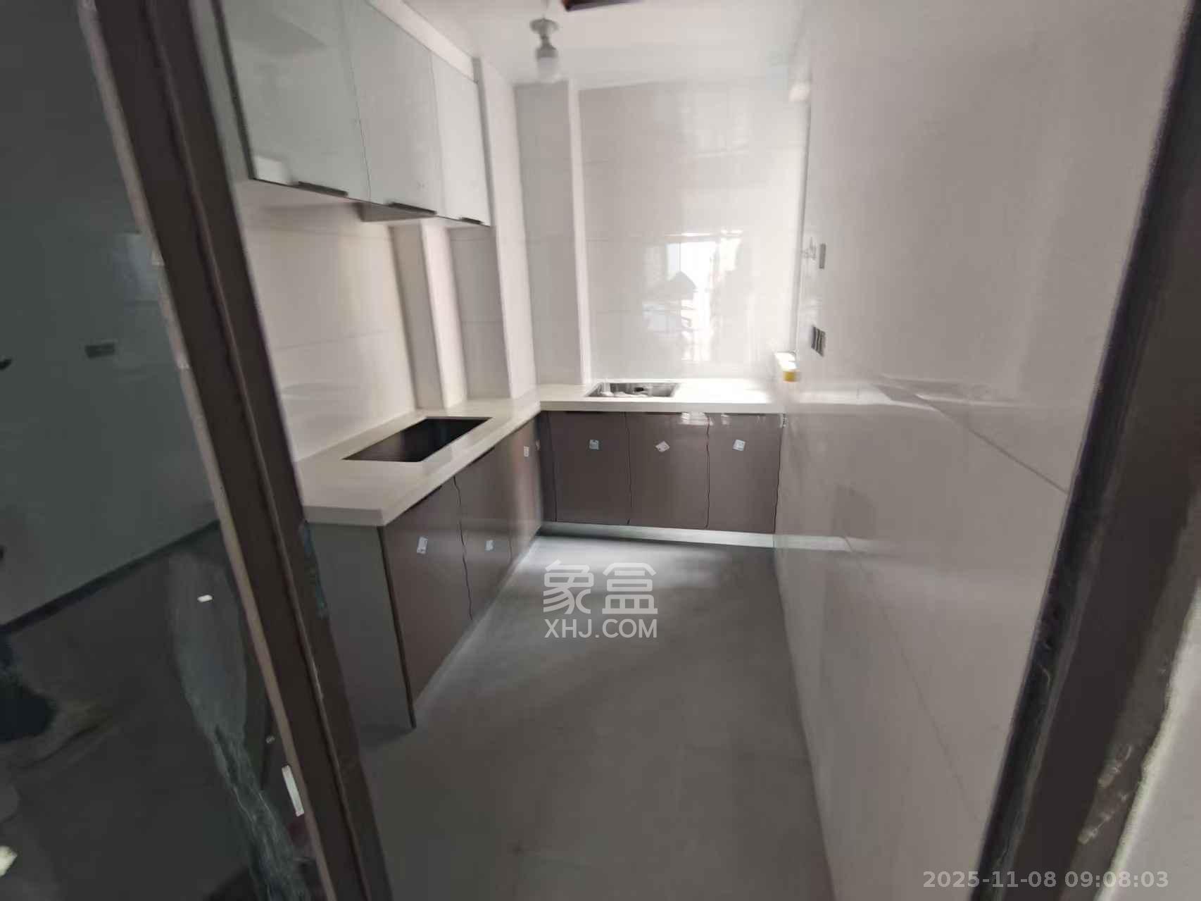 五矿沁园金城(春和景园) 3室2厅1卫 2700.0元/月 五矿沁园金城(春和景园) 3室2厅1卫 2700.0元/月室内图