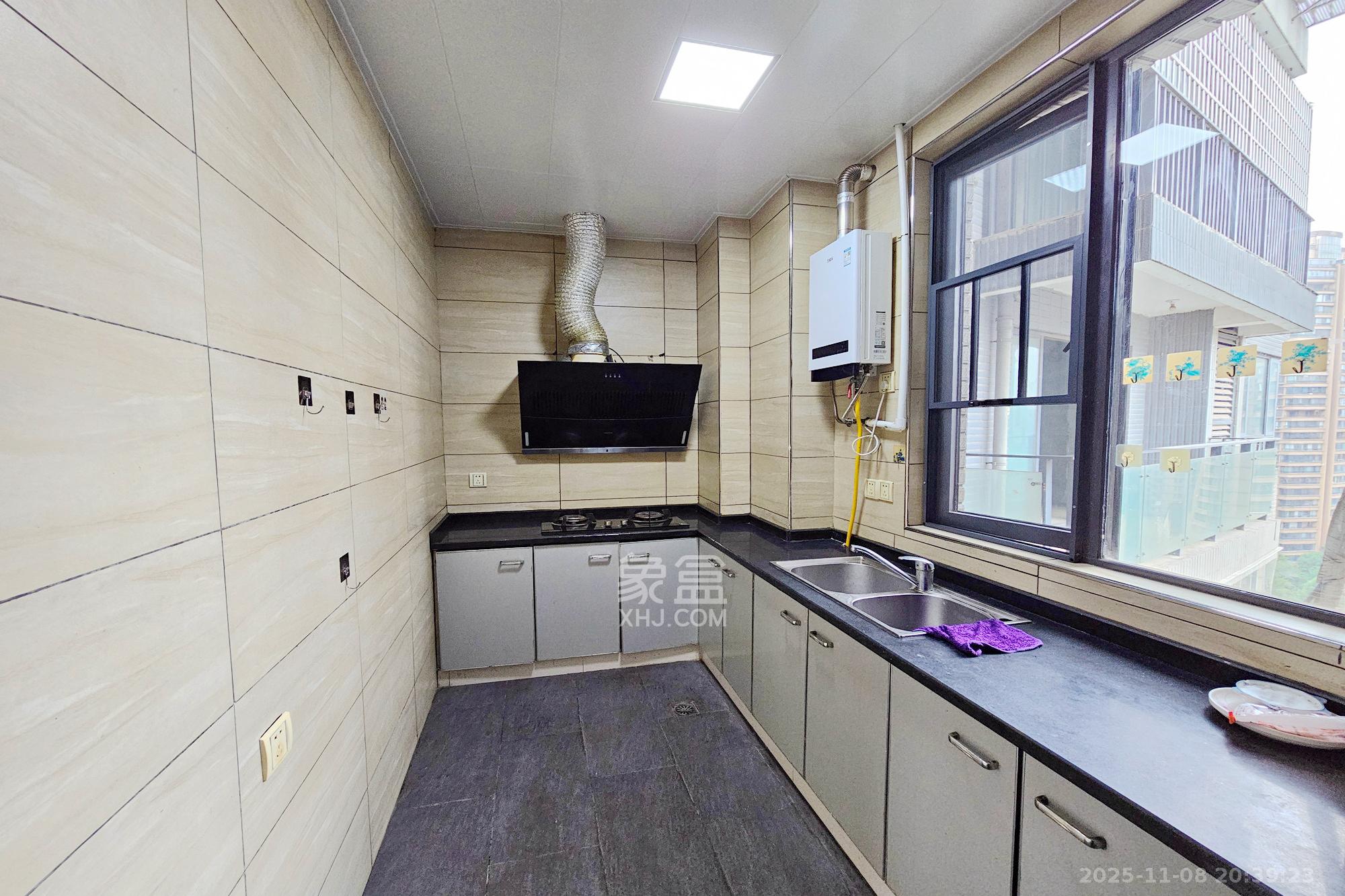 茂华国际湘  1室2厅1卫    70.0万其他