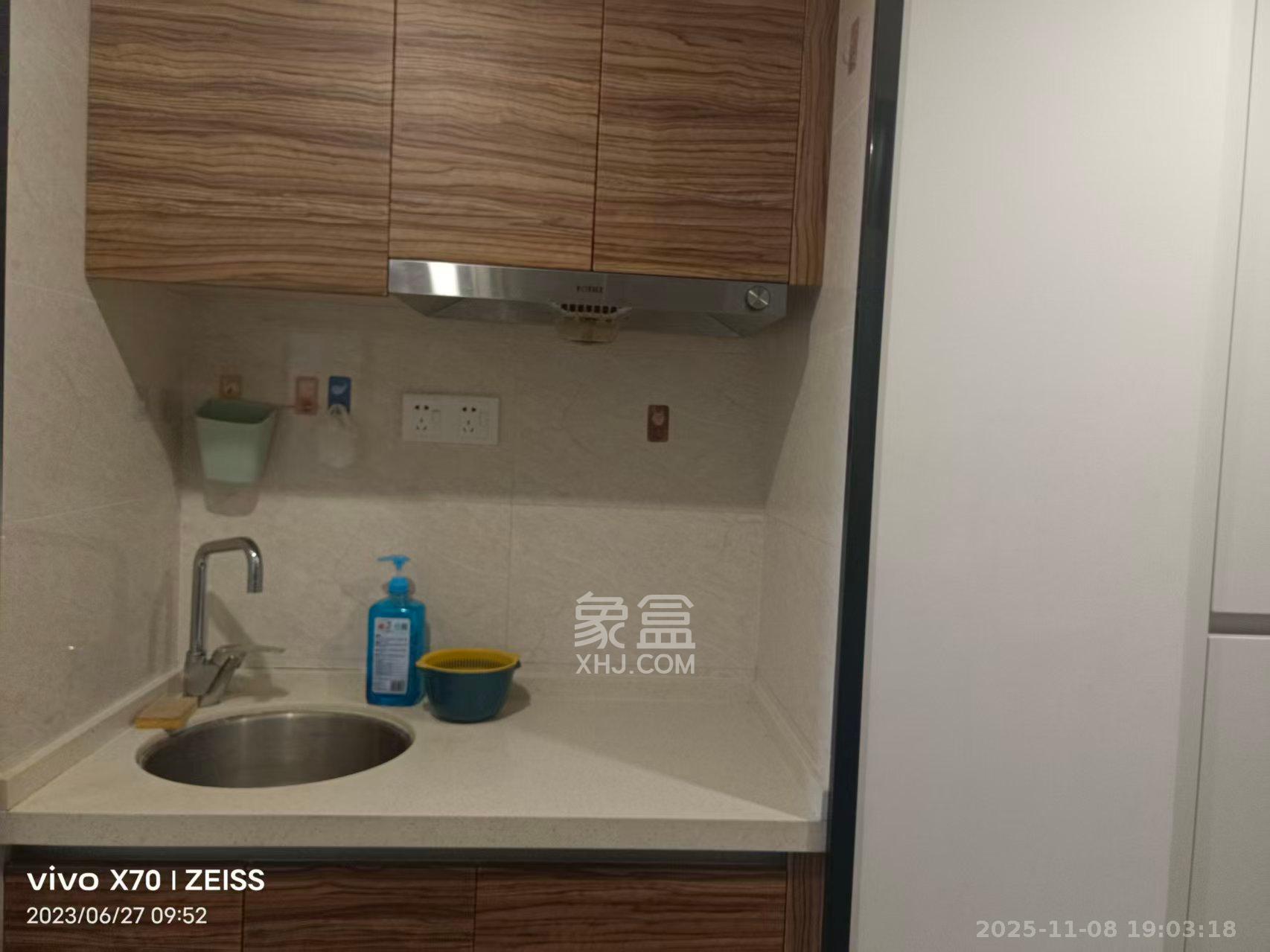 万科金域缇香  1室1厅1卫    1300.0元/月室内图