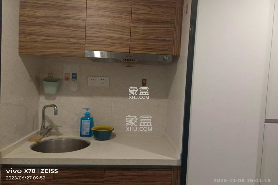 万科金域缇香 1室1厅1卫 1300.0元/月 万科金域缇香 1室1厅1卫 1300.0元/月室内图