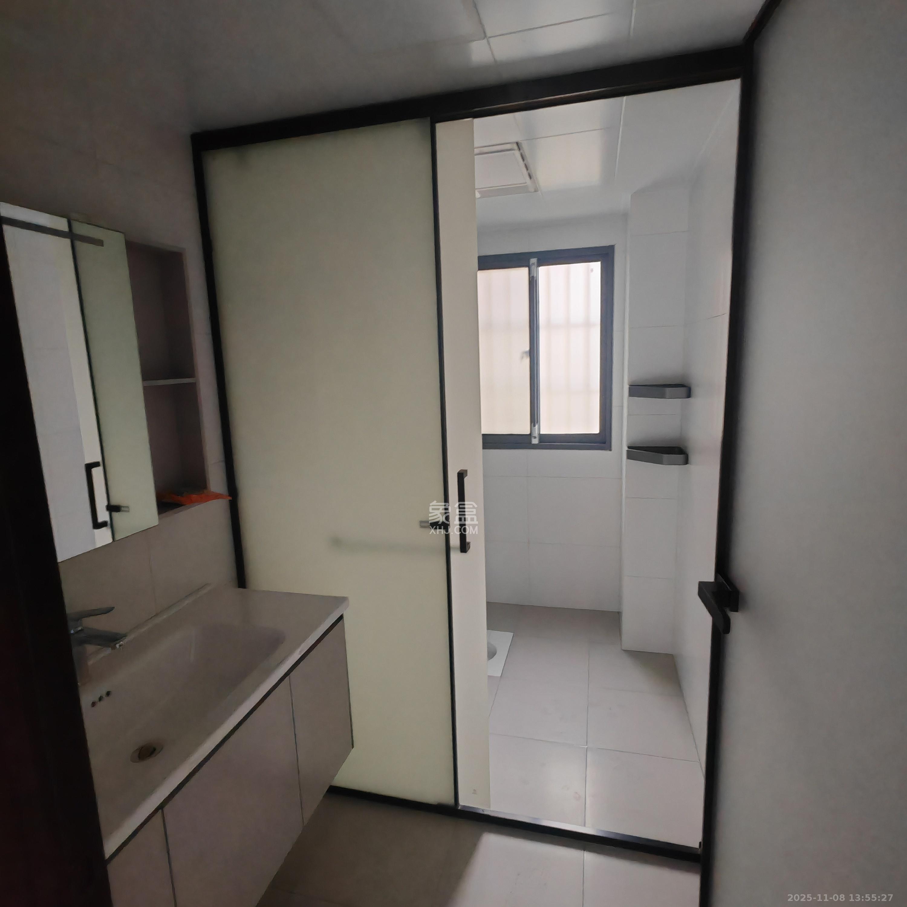 文景家园 4室2厅2卫 3500.0元/月 文景家园 4室2厅2卫 3500.0元/月室内图