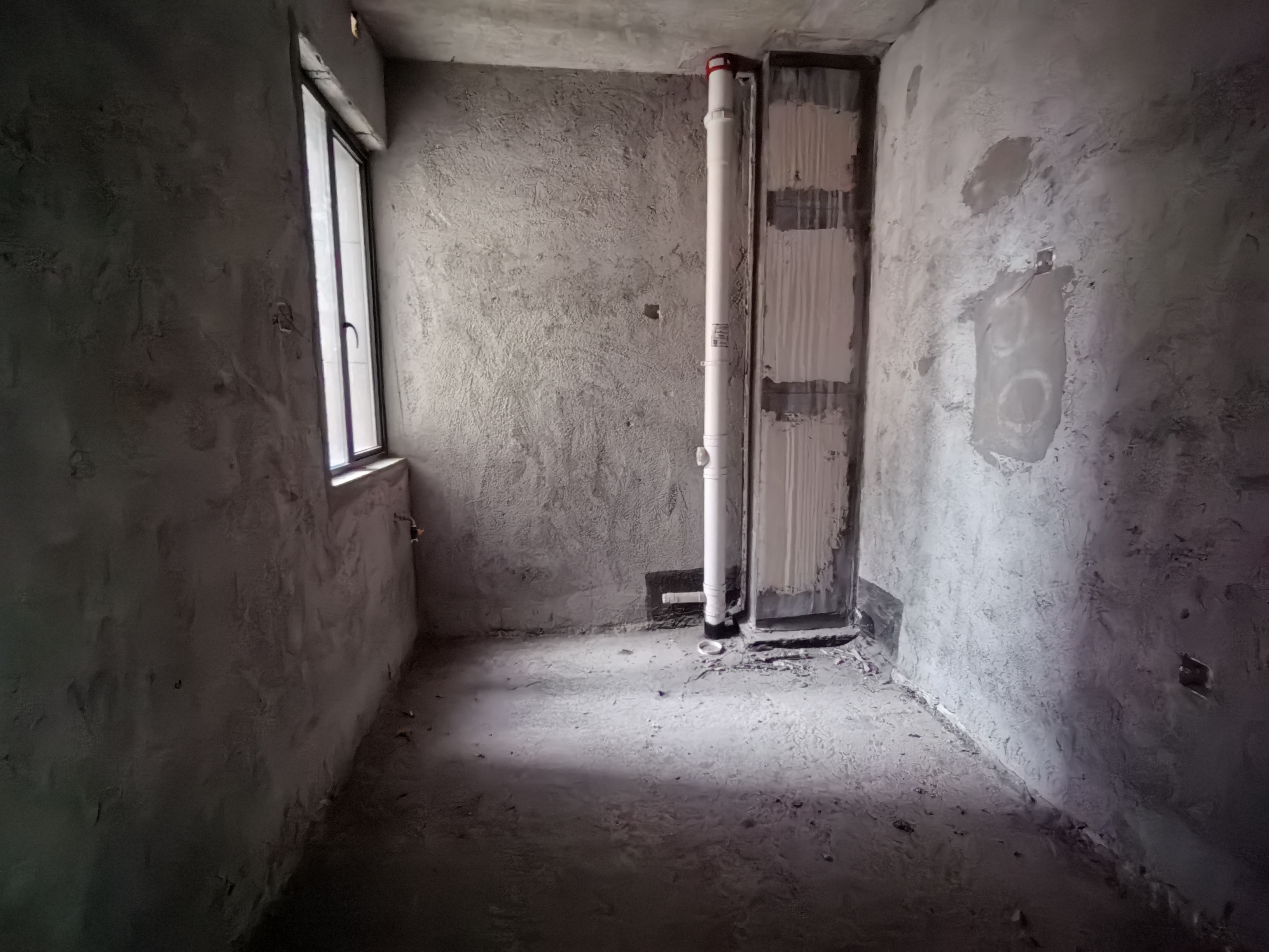 大汉龙城  3室2厅2卫    65.8万厨房