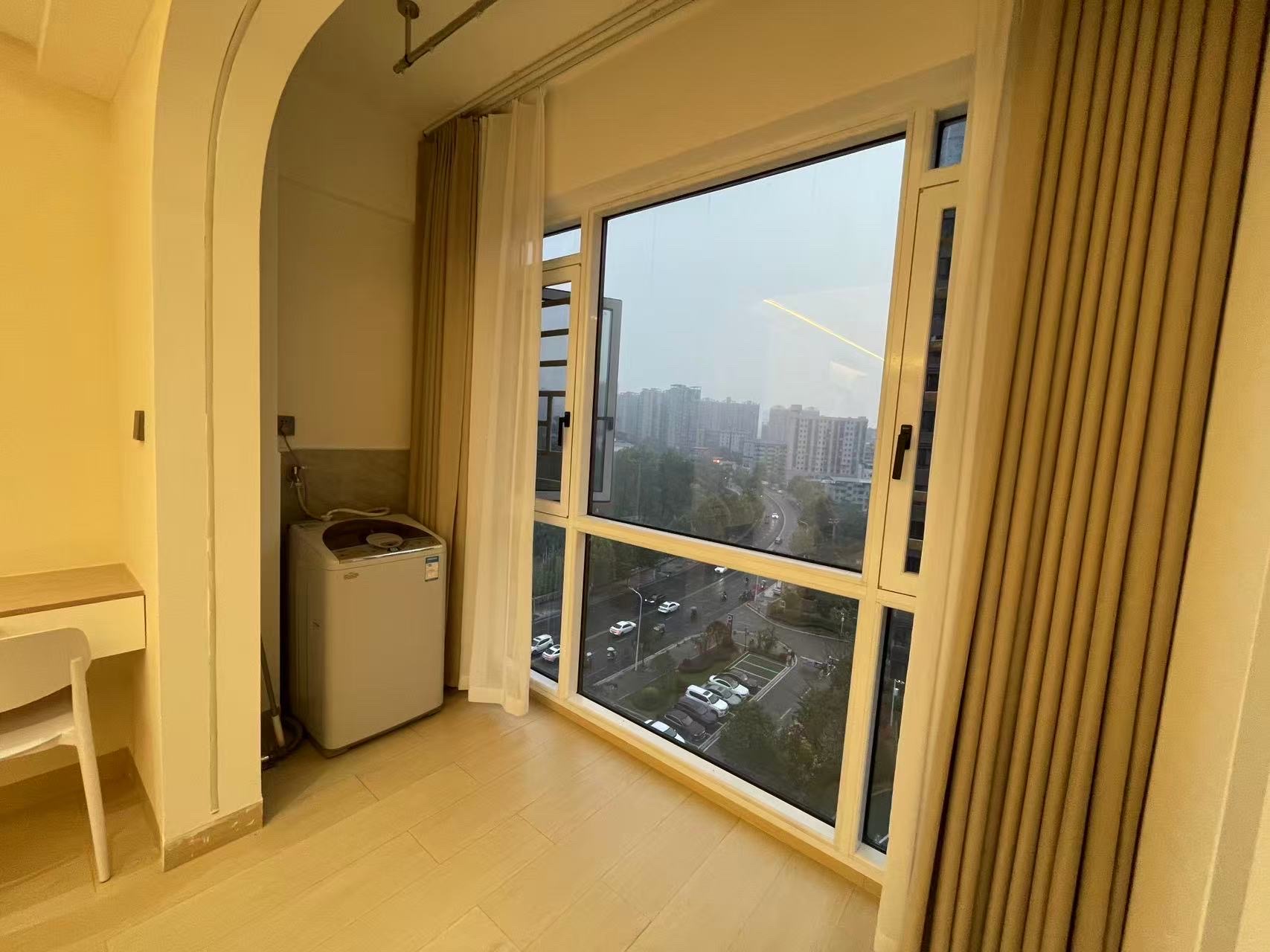 融冠乐城 1室0厅0卫 1800.0元/月 融冠乐城 1室0厅0卫 1800.0元/月室内图