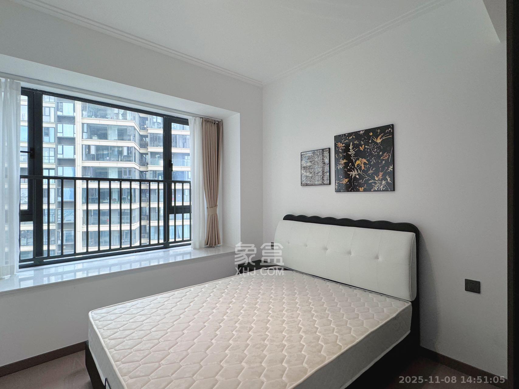 绿地V岛 4室2厅2卫 4700.0元/月 绿地V岛 4室2厅2卫 4700.0元/月室内图