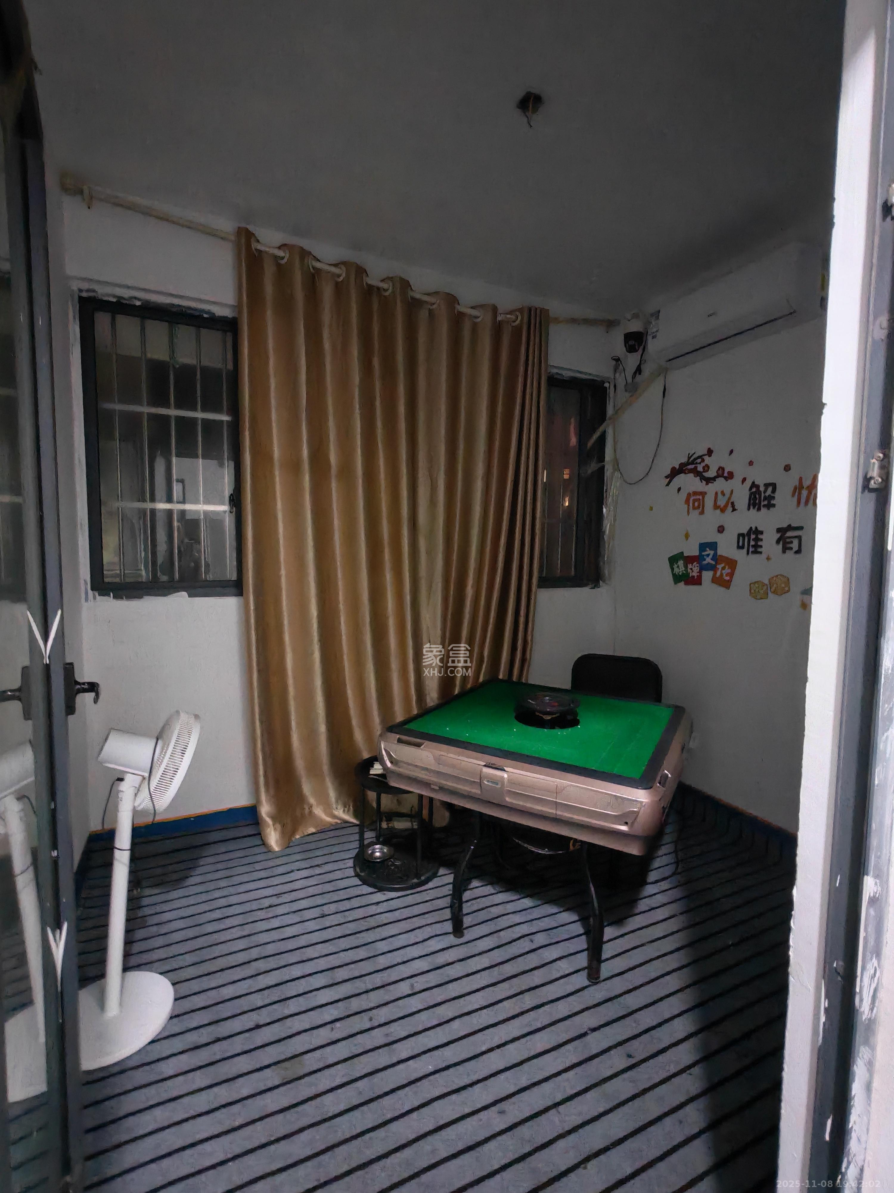 秀峰景园（领秀峰）  3室2厅2卫    1500.0元/月室内图