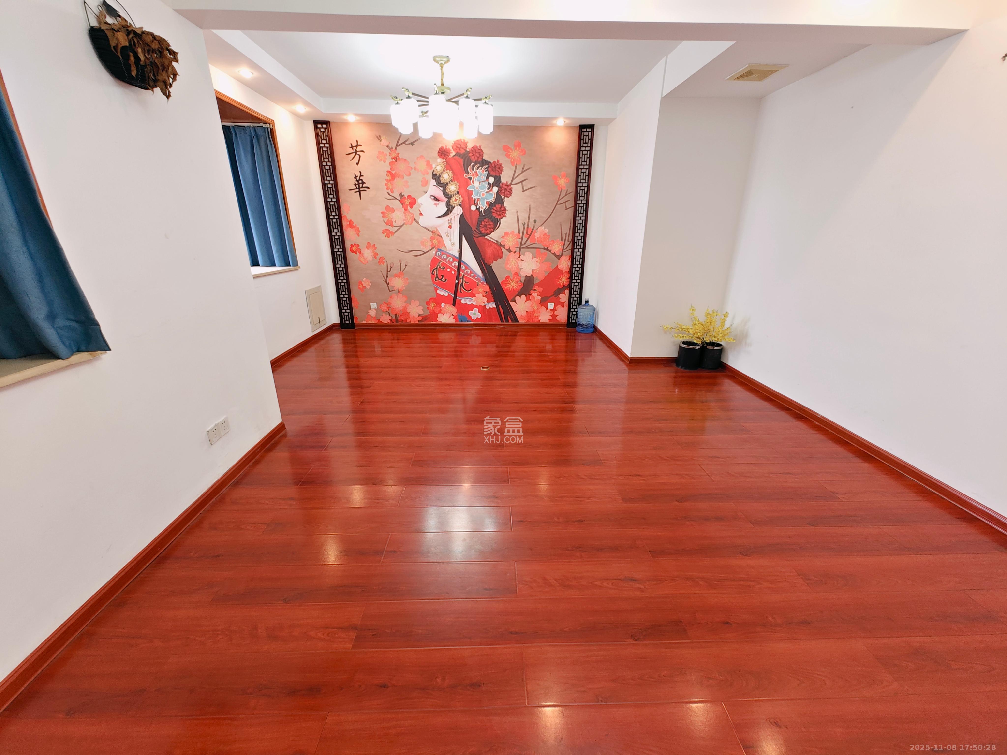 恒盛世家 5室2厅2卫 4000.0元/月 恒盛世家 5室2厅2卫 4000.0元/月室内图