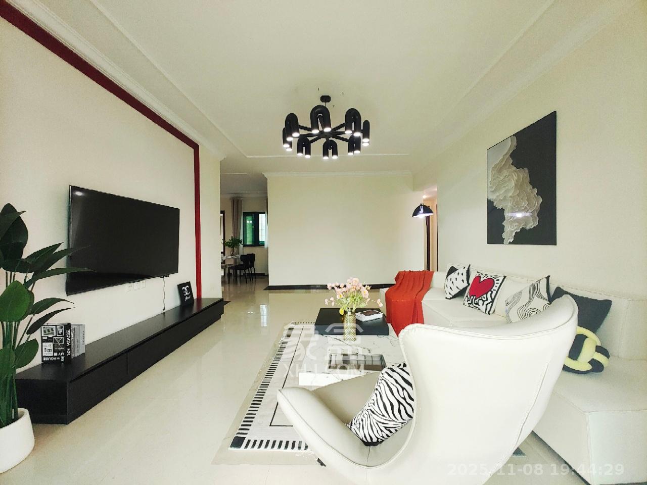 恒大雅苑 4室2厅2卫 4500.0元/月 恒大雅苑 4室2厅2卫 4500.0元/月室内图