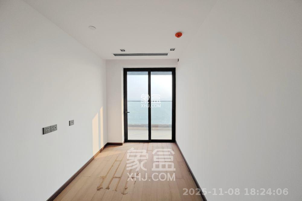 万科魅力之城  4室2厅2卫    3600.0元/月室内图