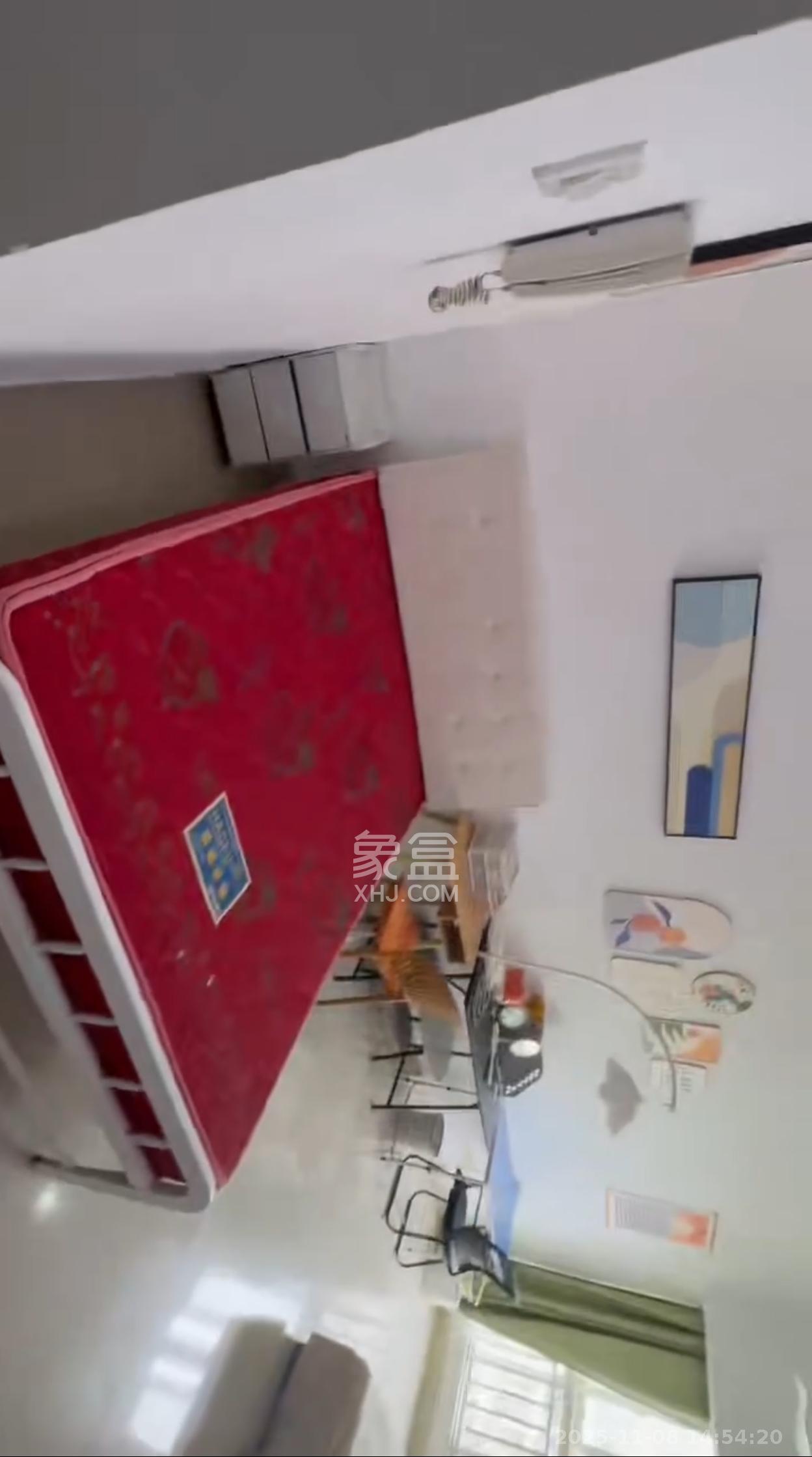 先锋水韵花都  1室1厅1卫    1300.0元/月