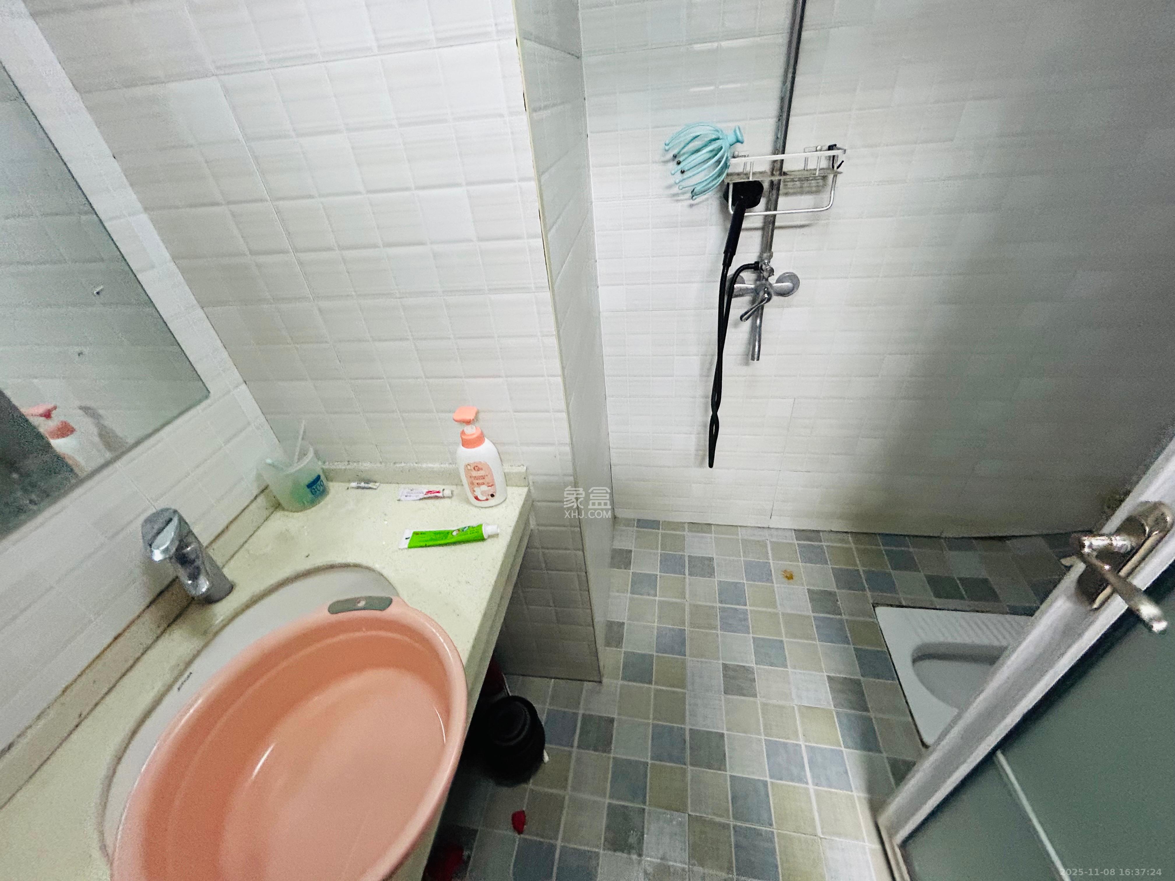 梅溪国际公寓（步步高新天地）  1室1厅1卫    1400.0元/月室内图