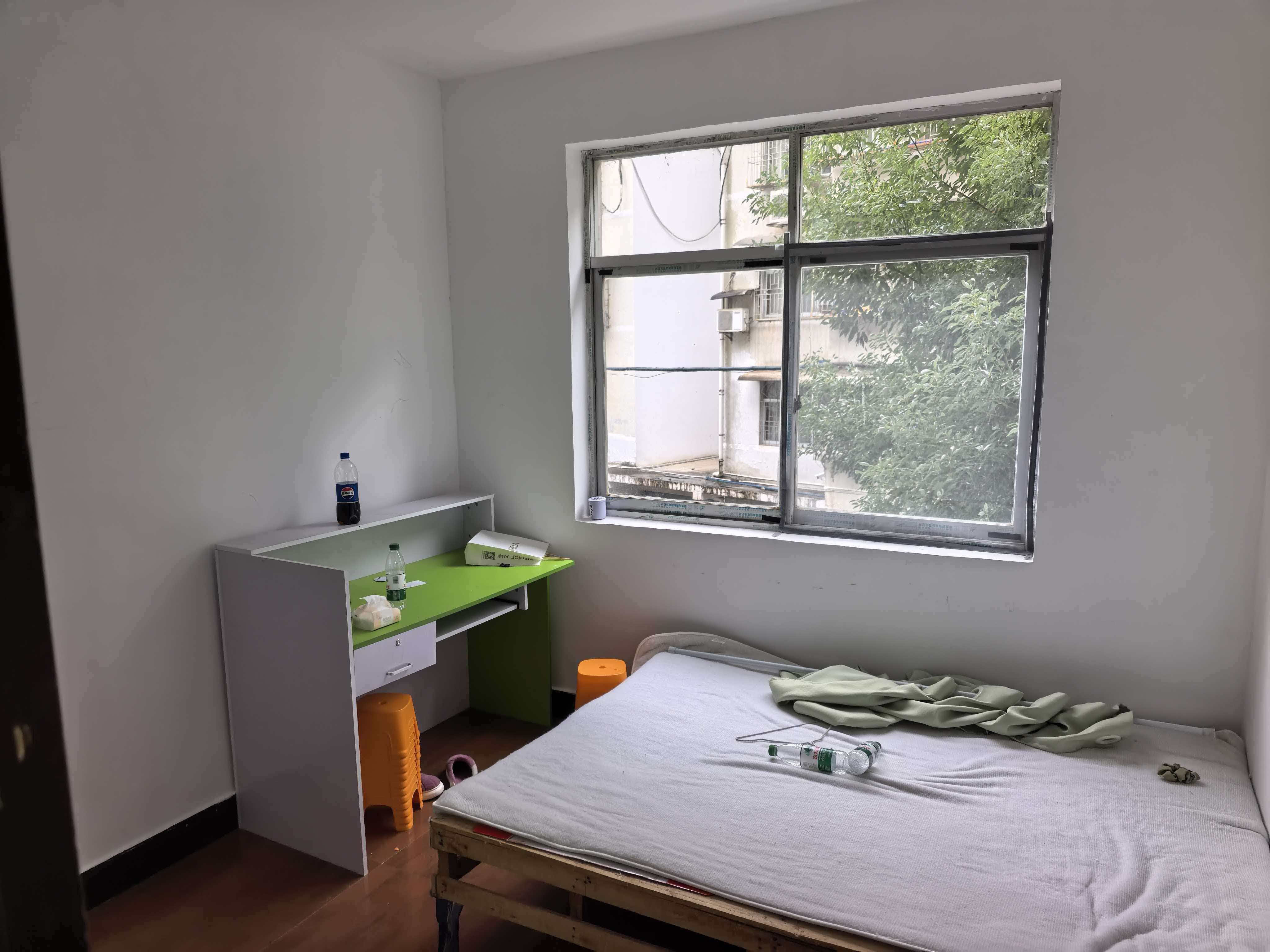 百欣小区 1室0厅0卫 1250.0元/月 百欣小区 1室0厅0卫 1250.0元/月室内图