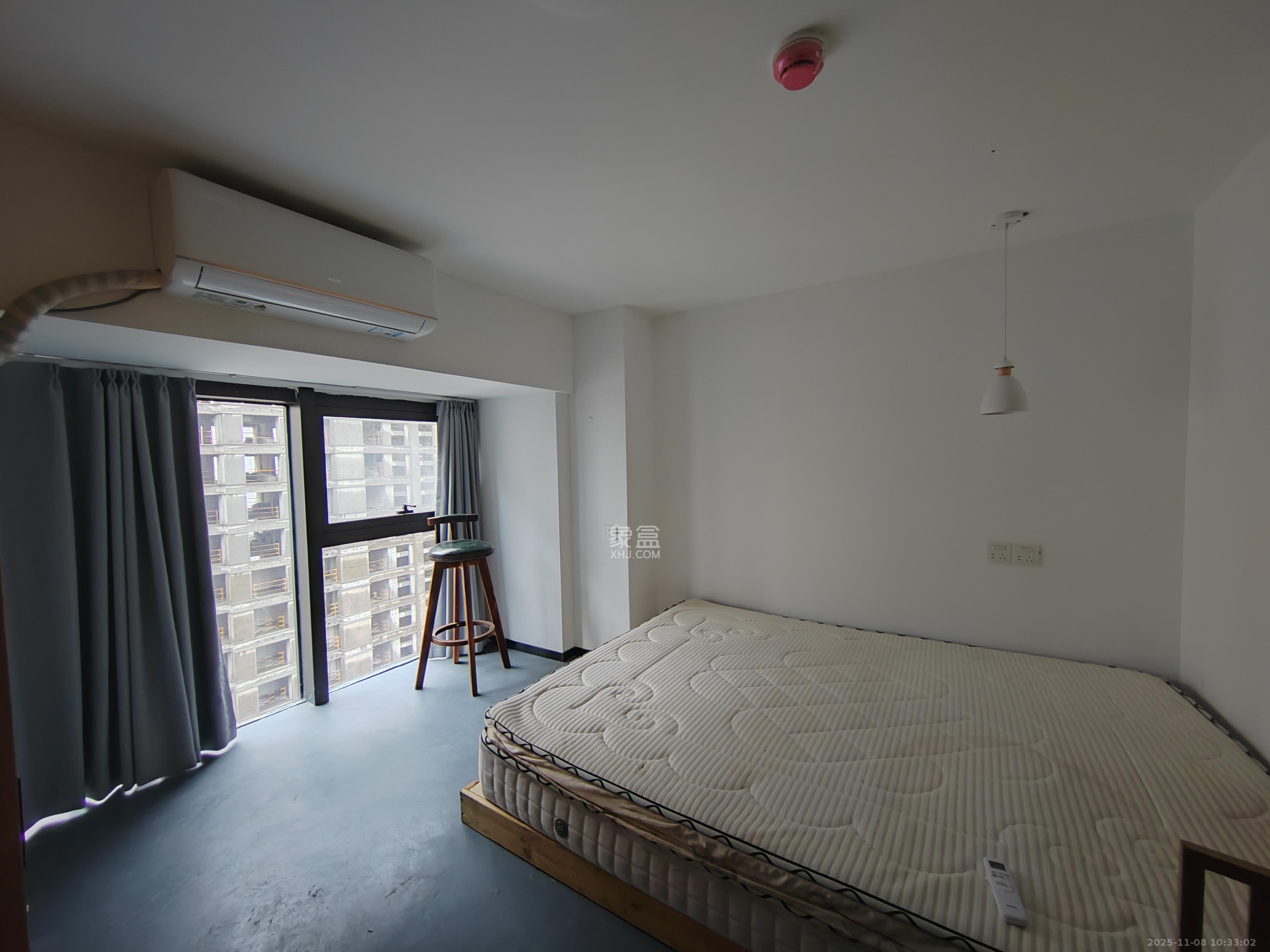 龙湖铂金岛  2室1厅1卫    3000.0元/月室内图