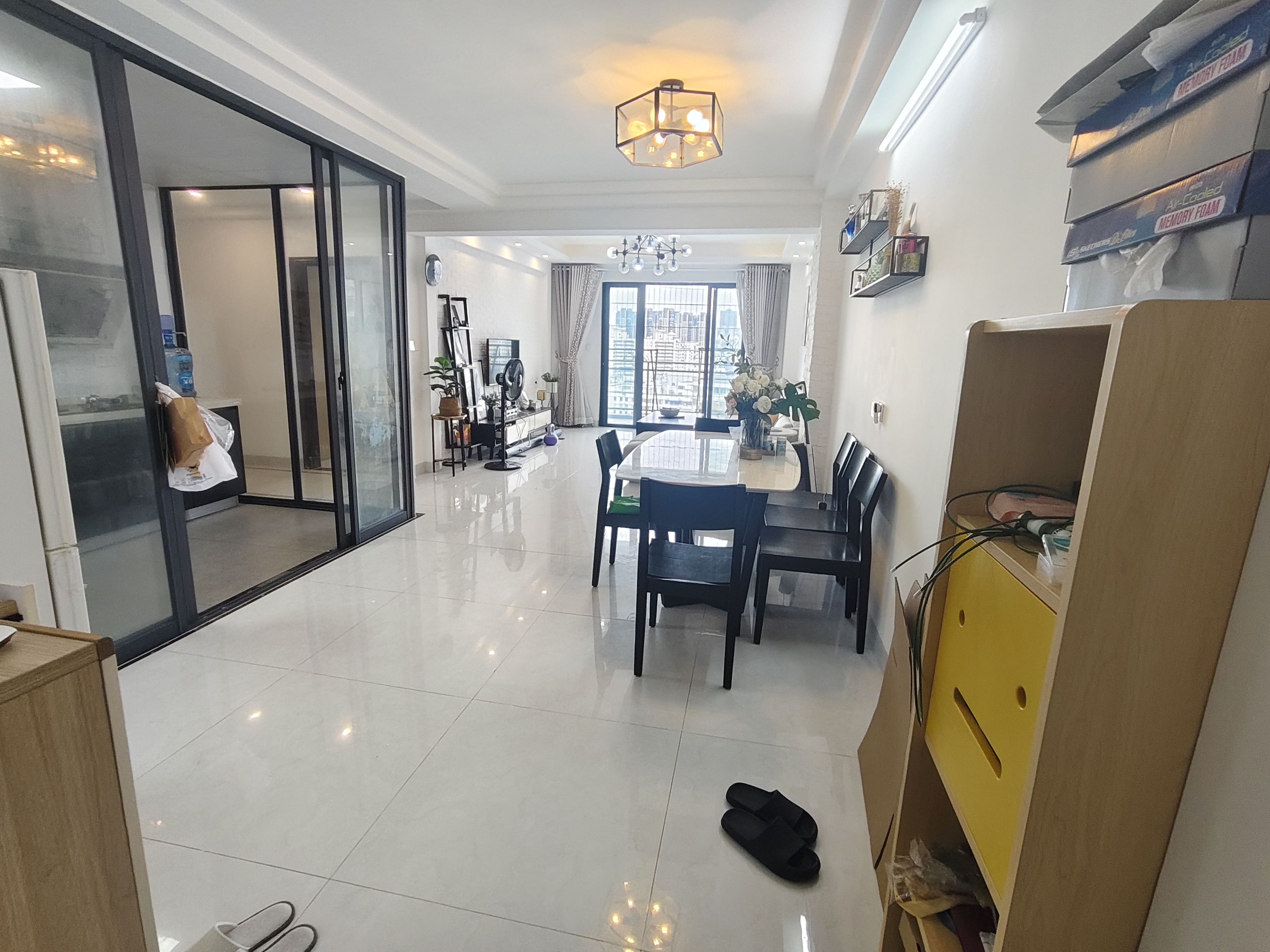 汇景骏园  3室2厅2卫    3500.0元/月室内图