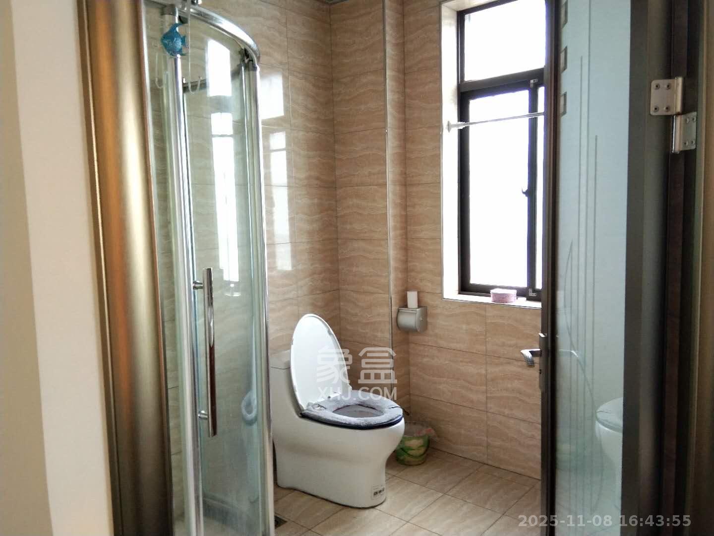 万树丹堤 4室2厅2卫 4000.0元/月 万树丹堤 4室2厅2卫 4000.0元/月室内图