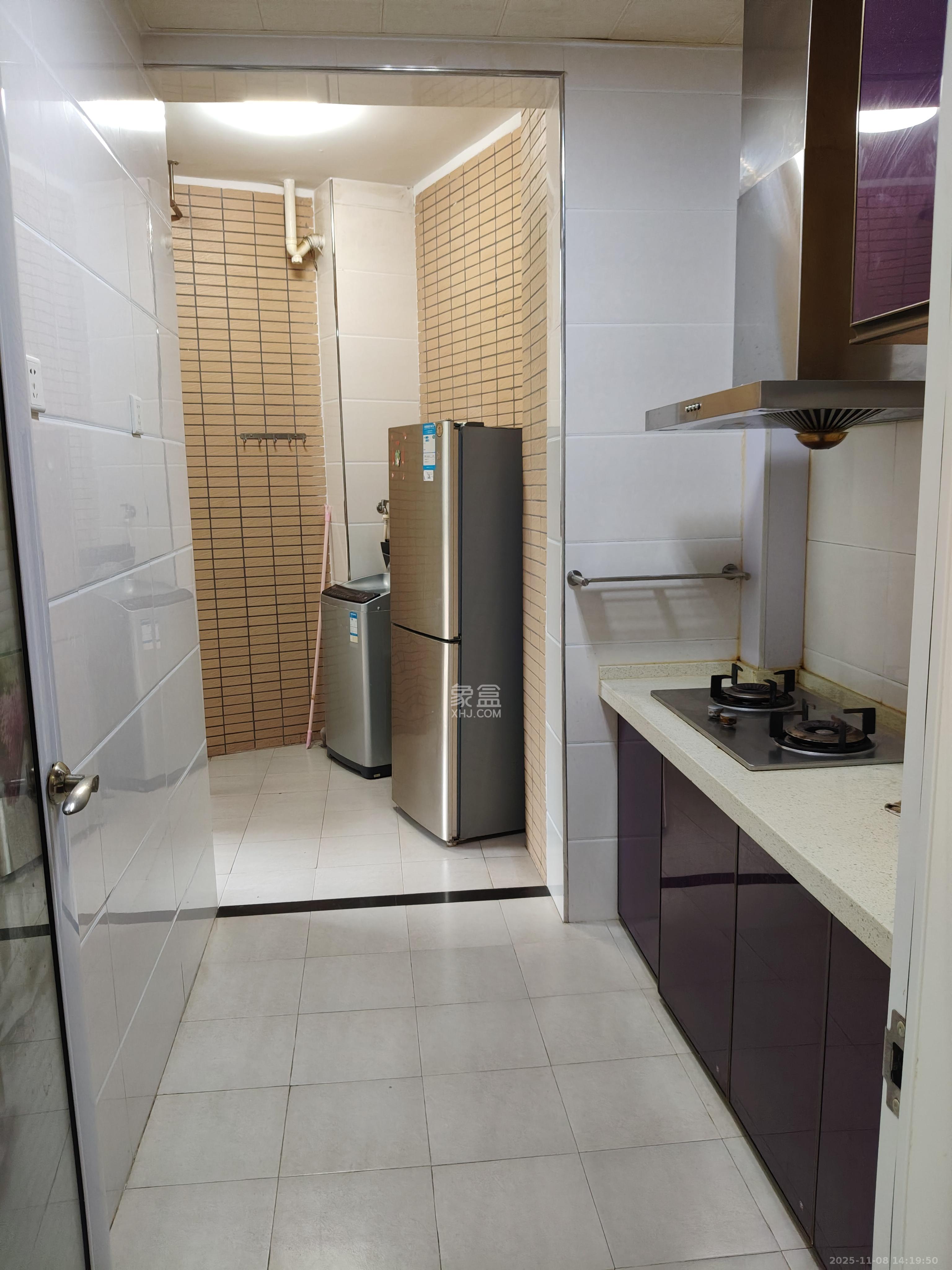 新城新世界一二三期  1室1厅1卫    1500.0元/月室内图