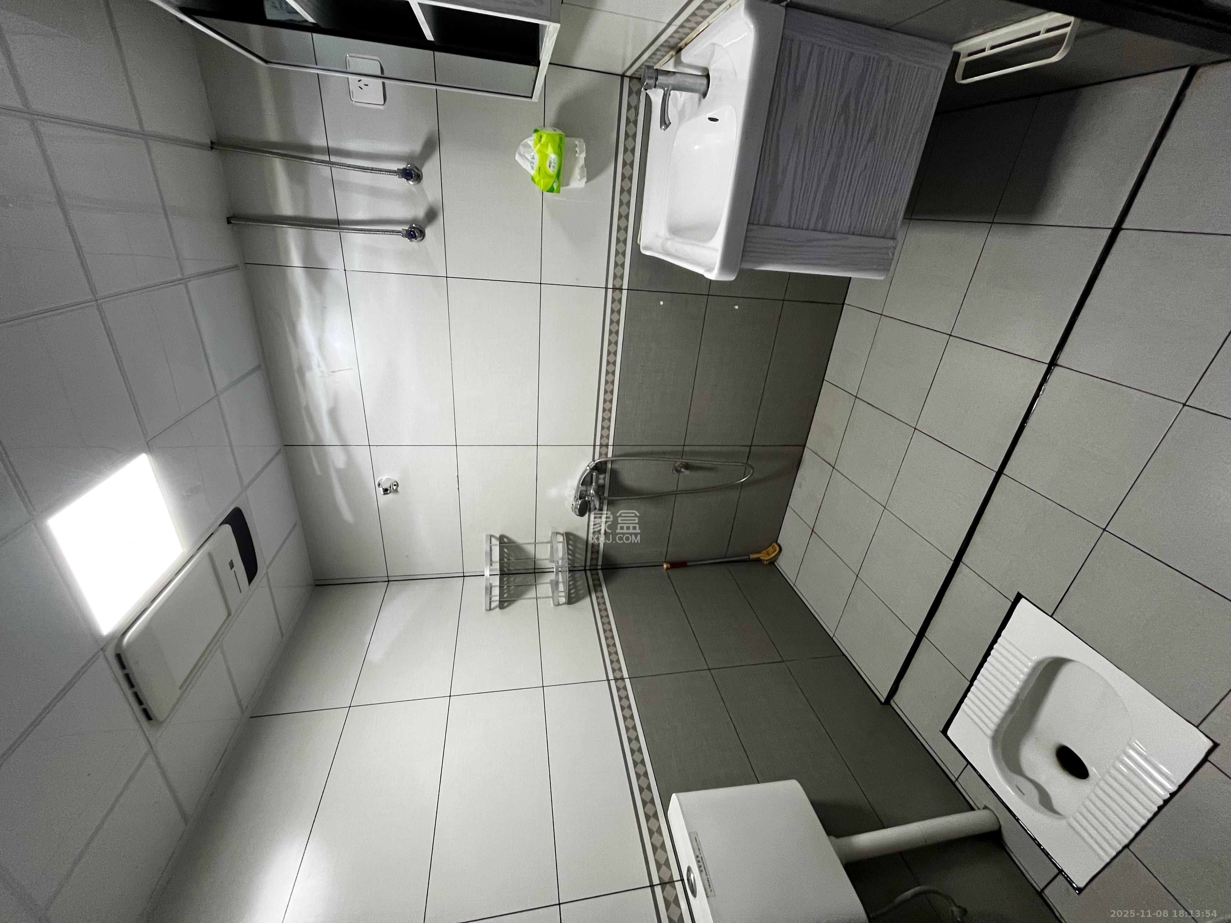 和润园一、二期 1室1厅1卫 1450.0元/月 和润园一、二期 1室1厅1卫 1450.0元/月室内图