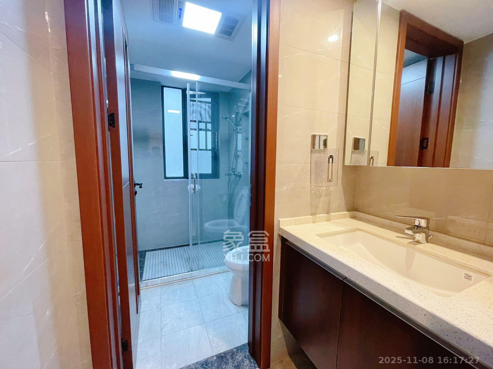 绿地长沙城际空间站（绿地新里佳苑）  4室2厅2卫    3890.0元/月室内图