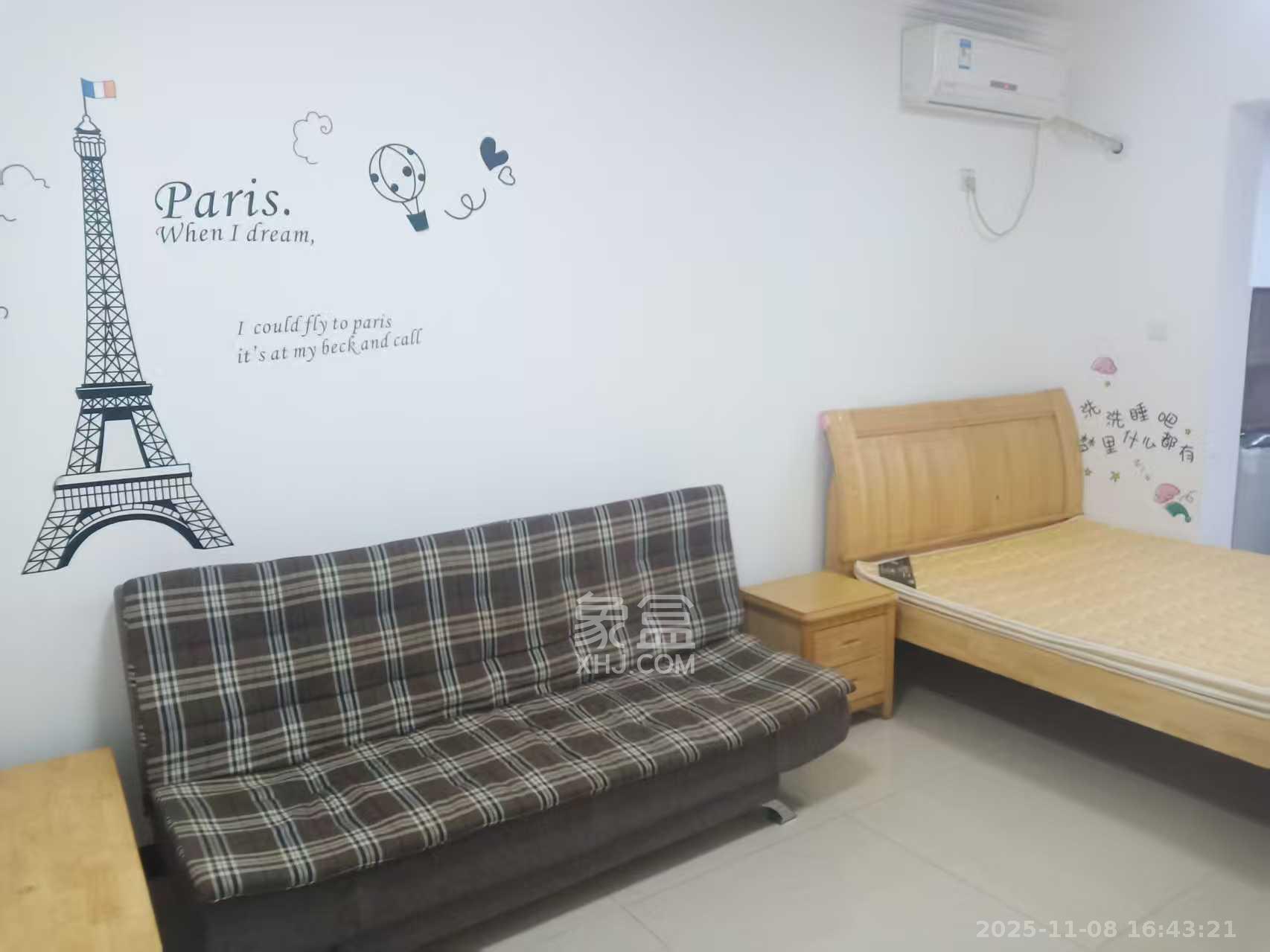 保利麓谷林语I区  1室1厅1卫    1400.0元/月室内图