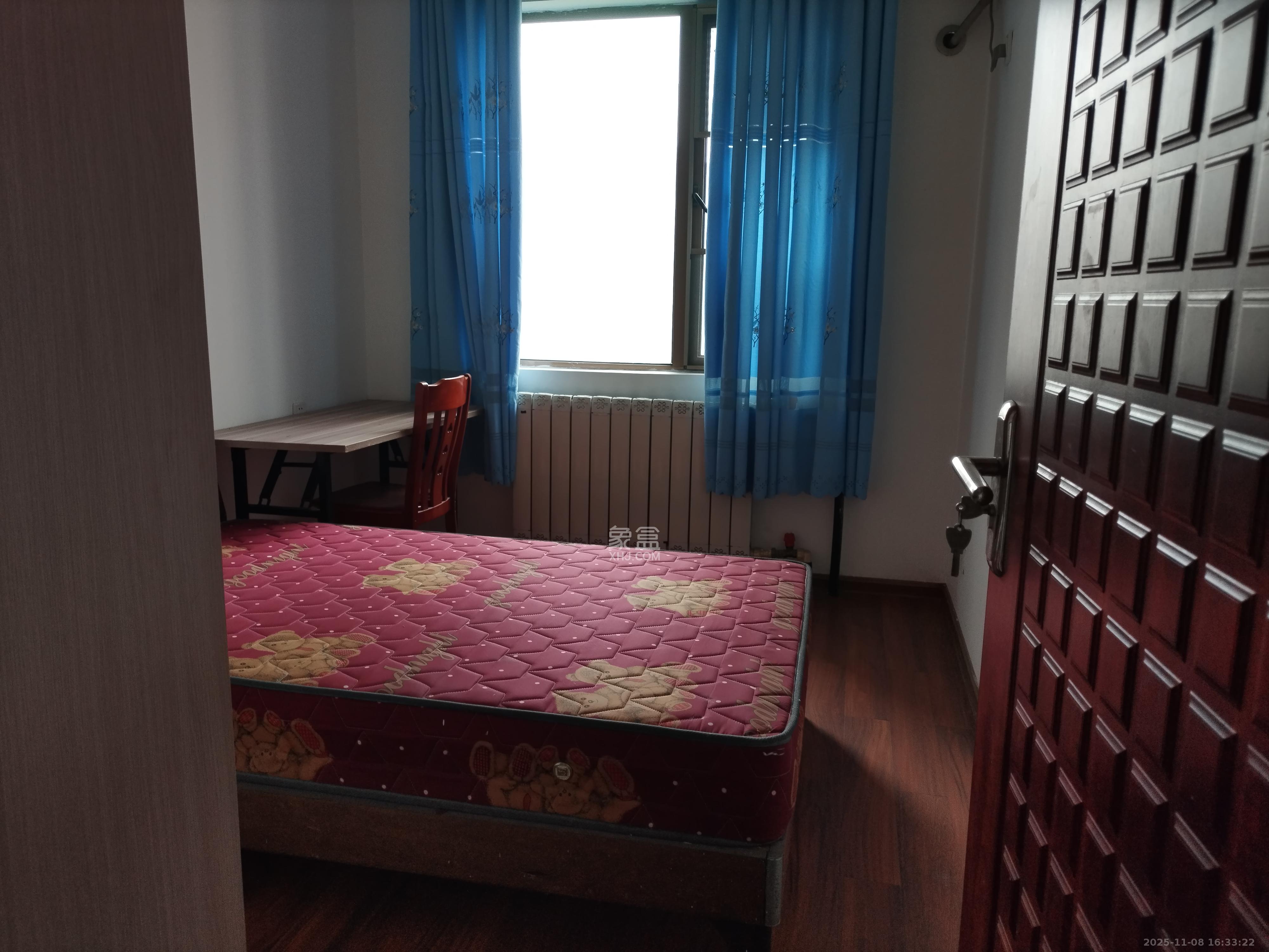 和馨佳园  4室2厅2卫    3200.0元/月室内图