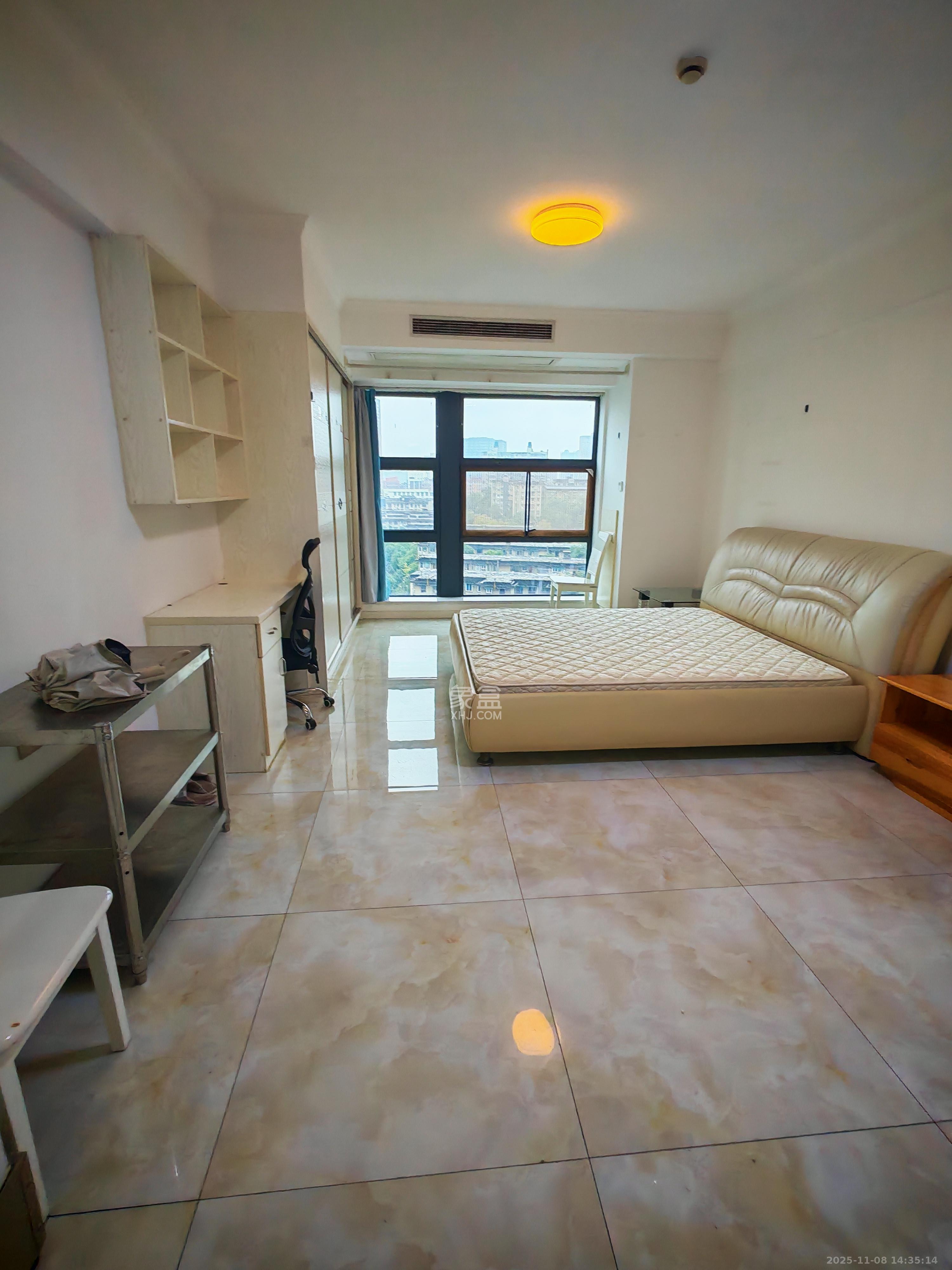 大鸿杰座  1室1厅1卫    1600.0元/月室内图