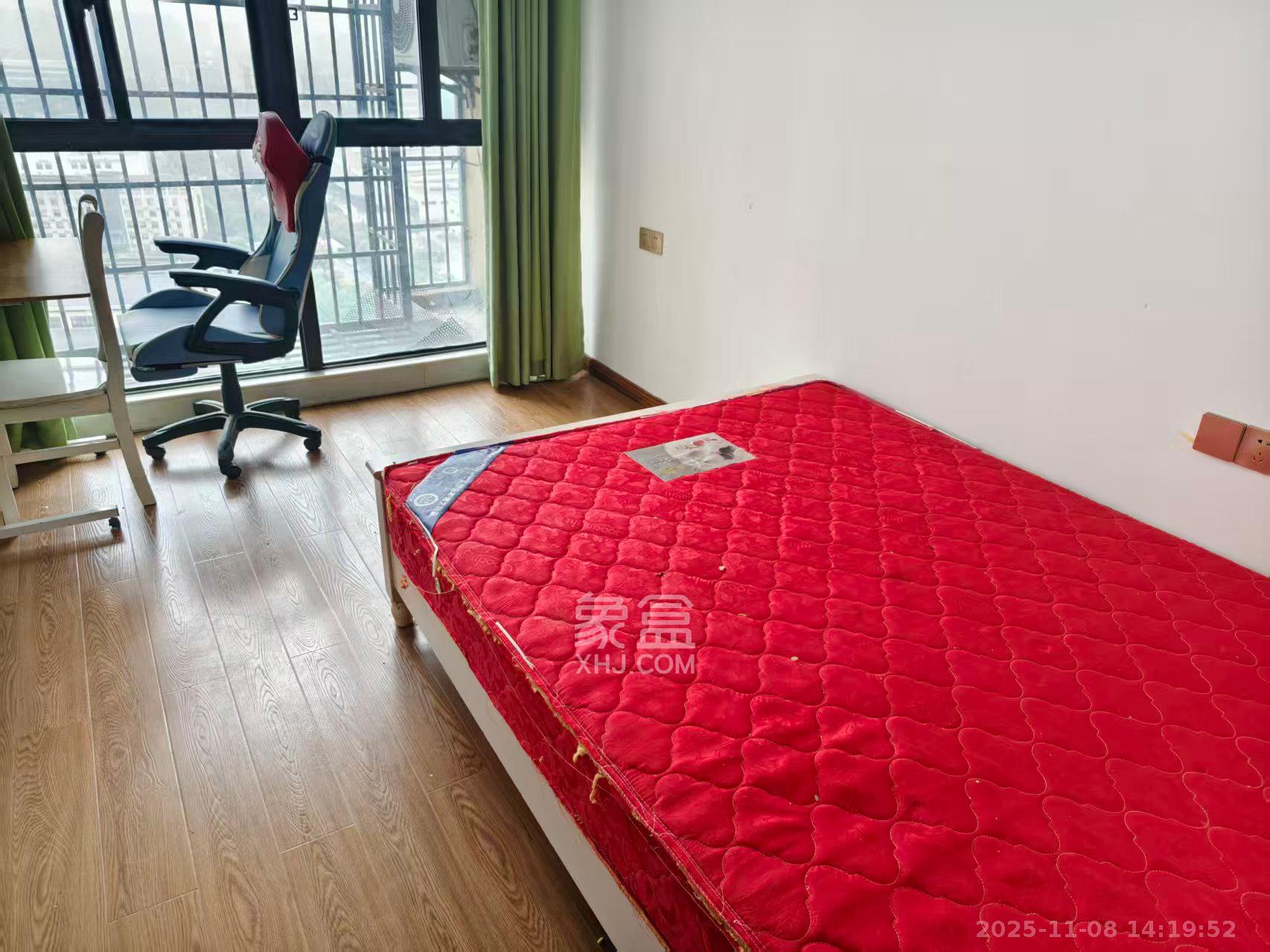 东方美地  3室2厅1卫    2400.0元/月室内图