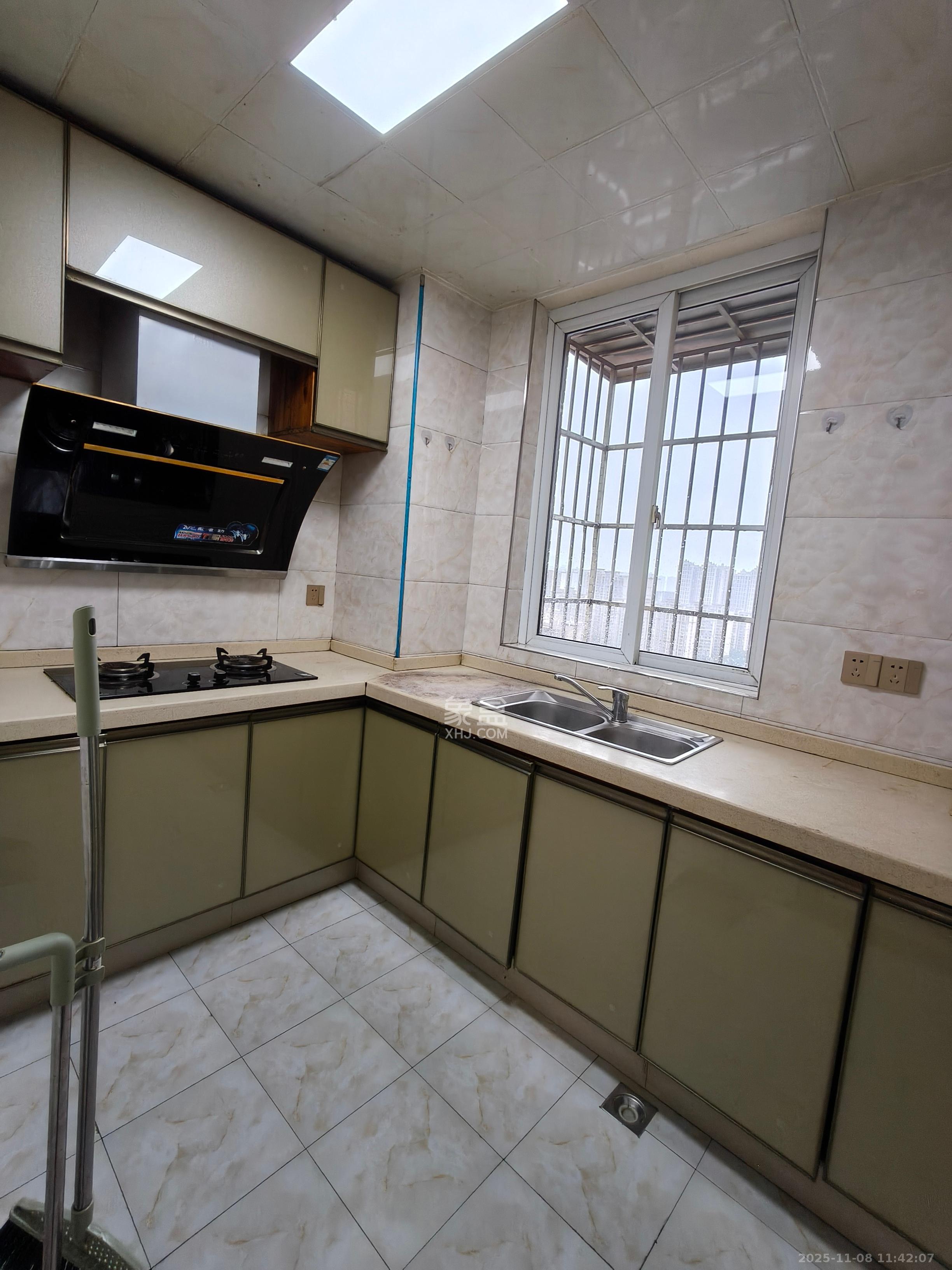 星城新宇黎锦苑  3室2厅1卫    1750.0元/月室内图