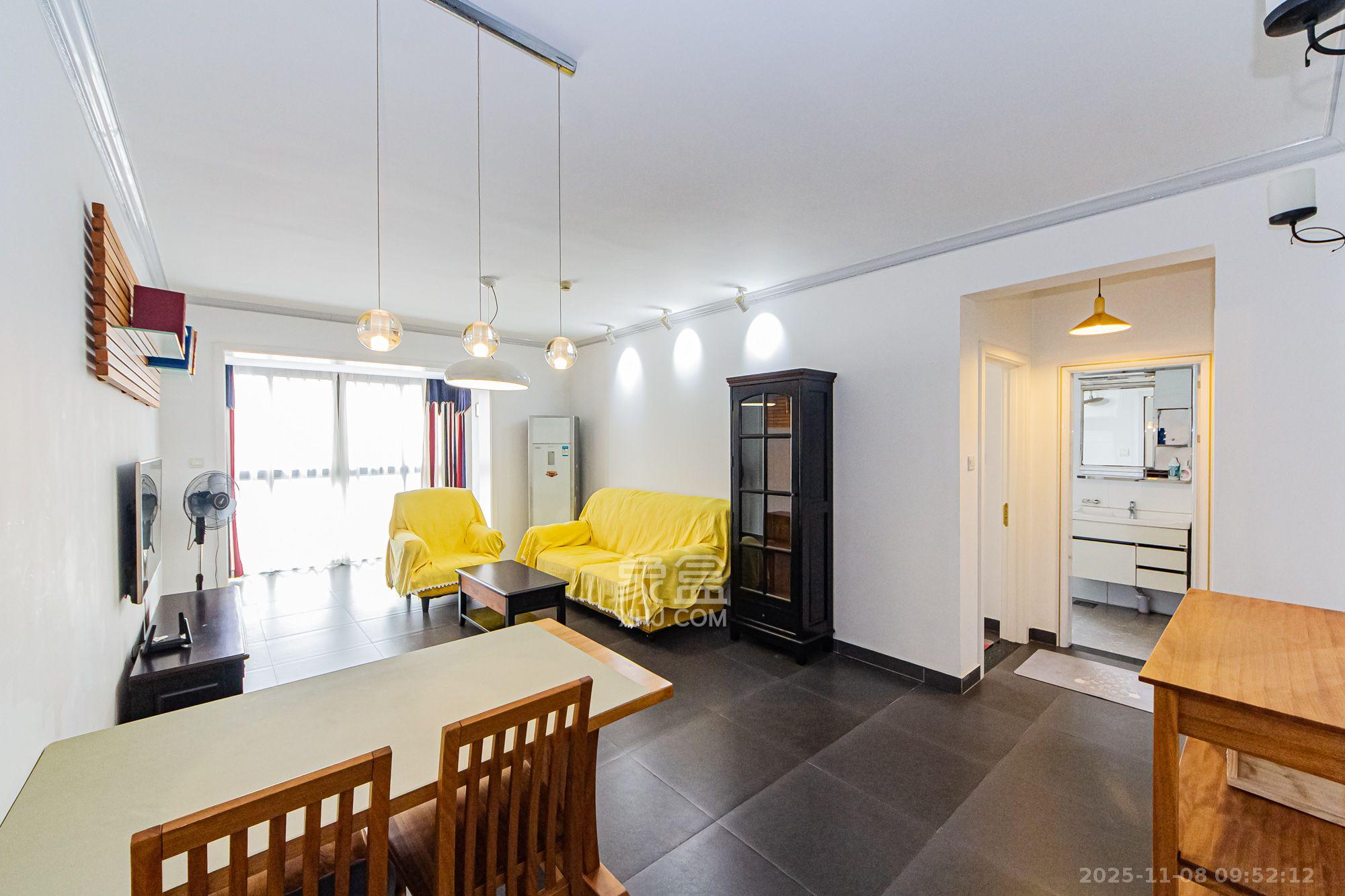 北辰三角洲E5区  2室1厅1卫    3700.0元/月室内图