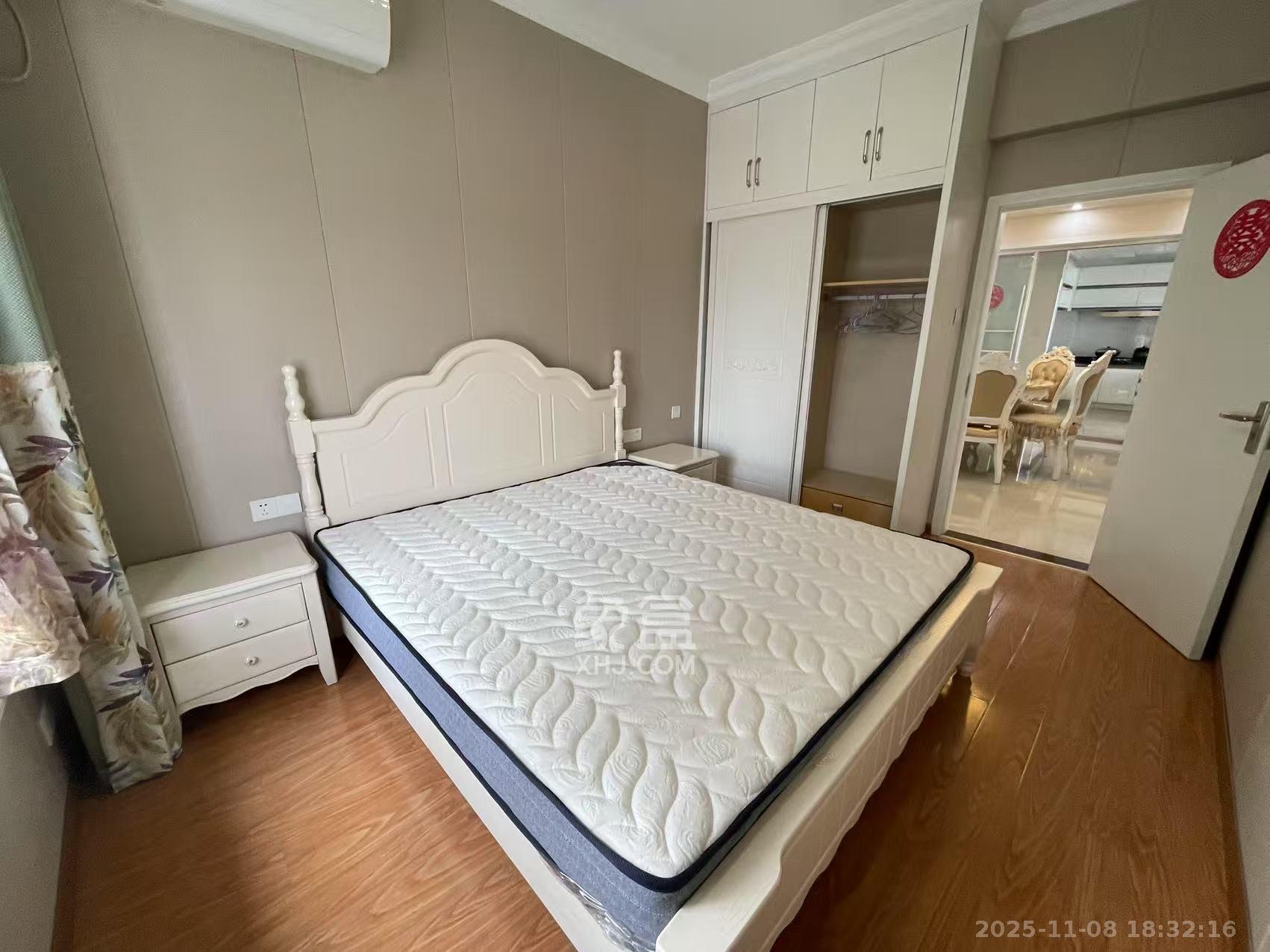 长宝1667  3室2厅2卫    4500.0元/月室内图