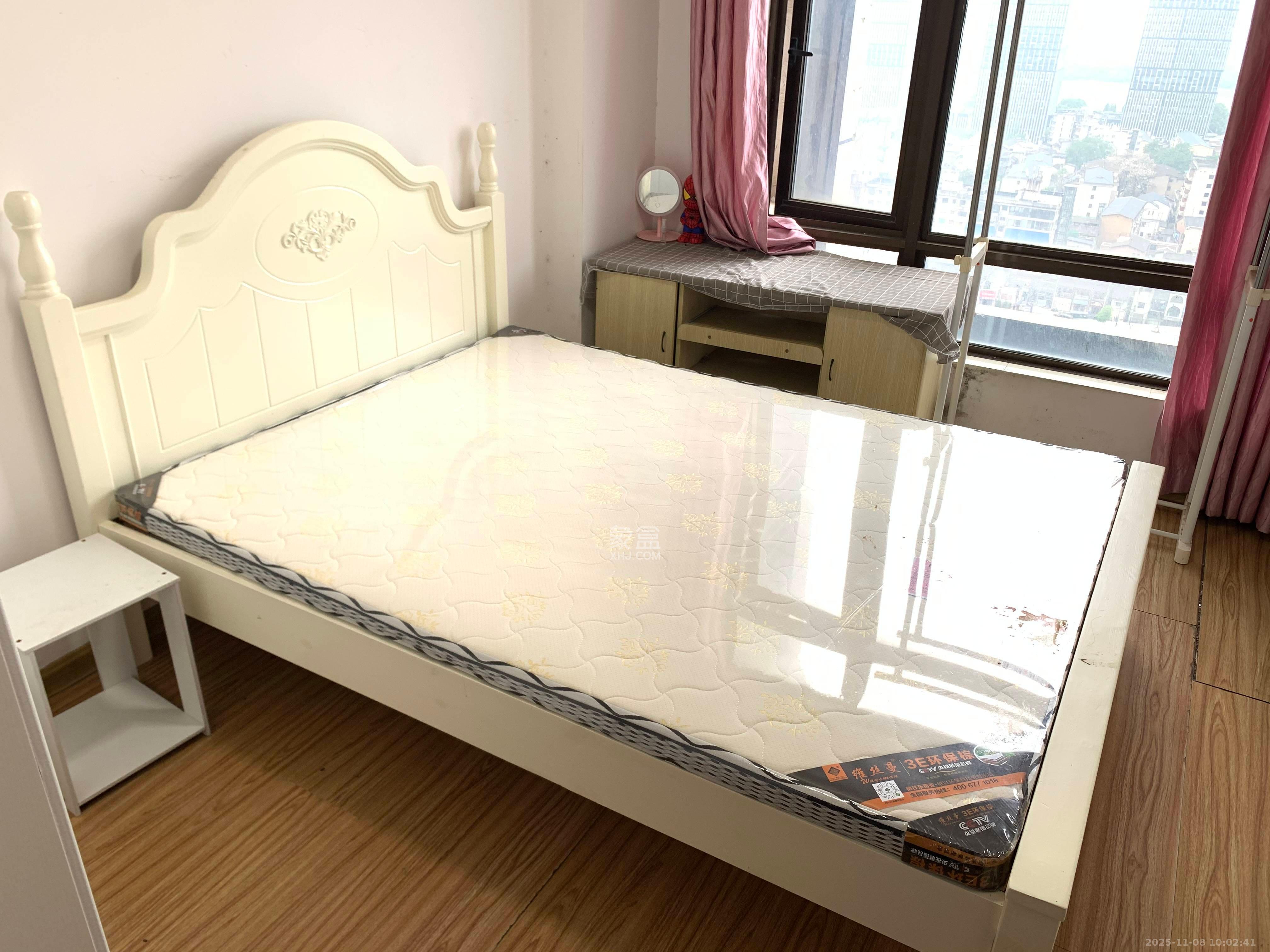 铂宫  2室1厅1卫    2200.0元/月室内图