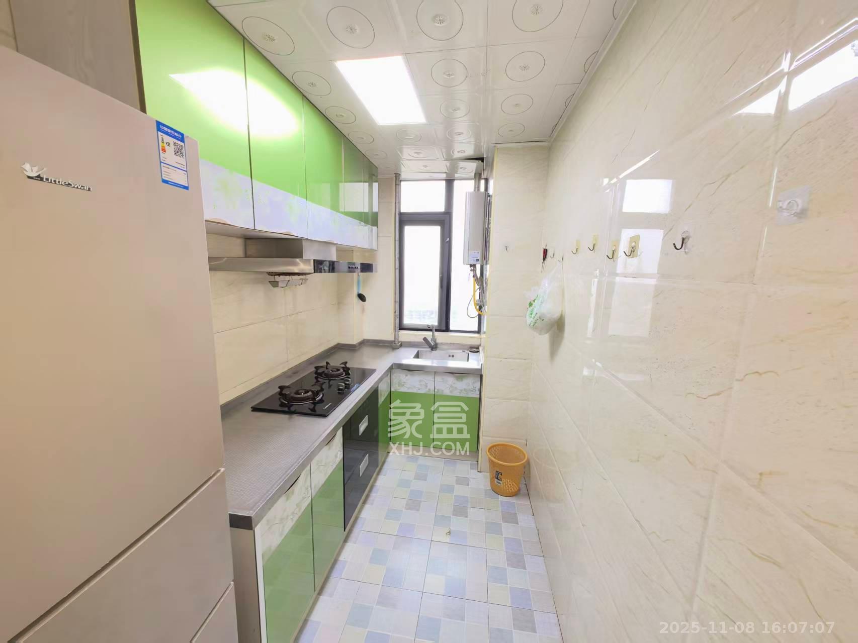 月亮湾草莓街区一、二期 3室2厅1卫 1700.0元/月 月亮湾草莓街区一、二期 3室2厅1卫 1700.0元/月室内图