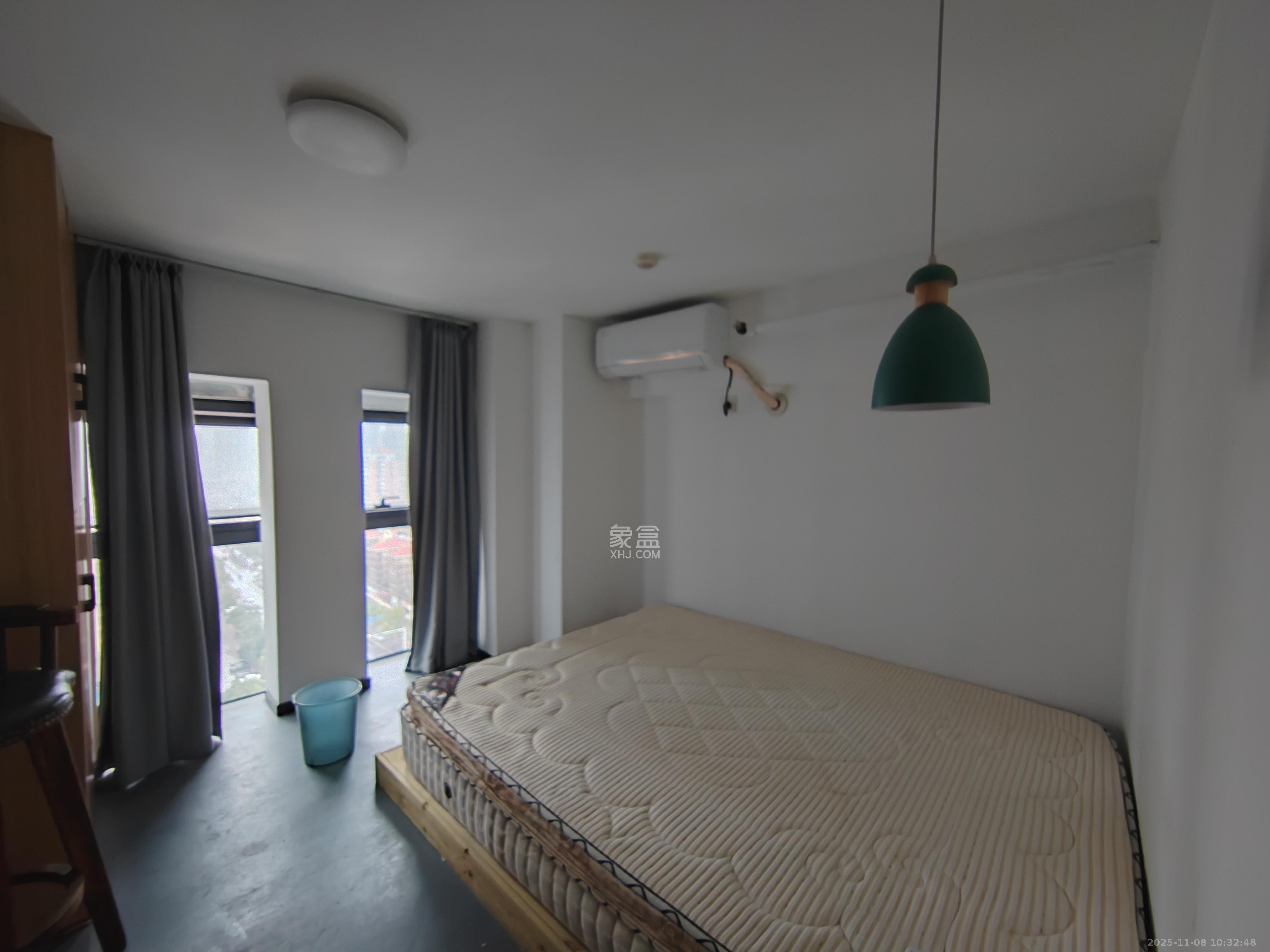 龙湖铂金岛  2室1厅1卫    3000.0元/月室内图