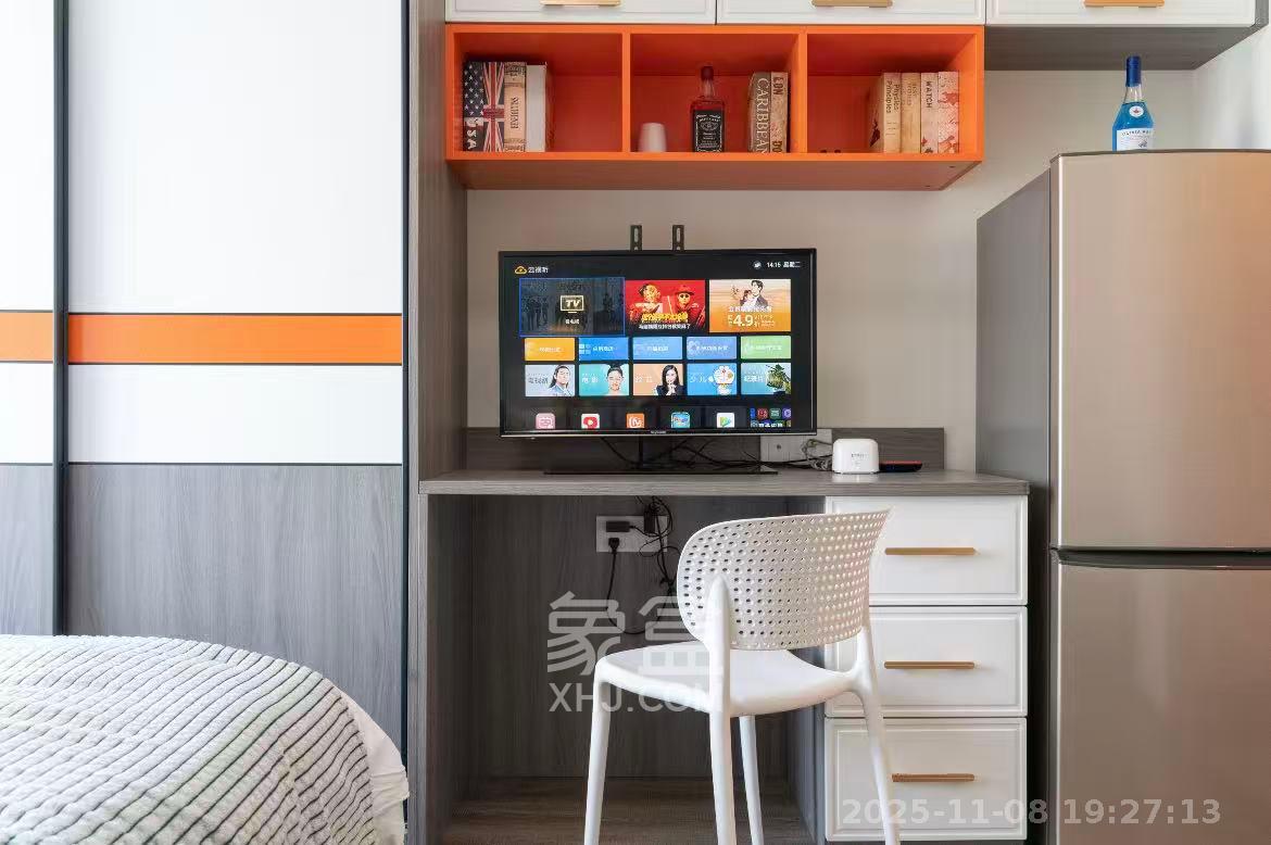 卓越浅水湾  1室1厅1卫    1500.0元/月室内图