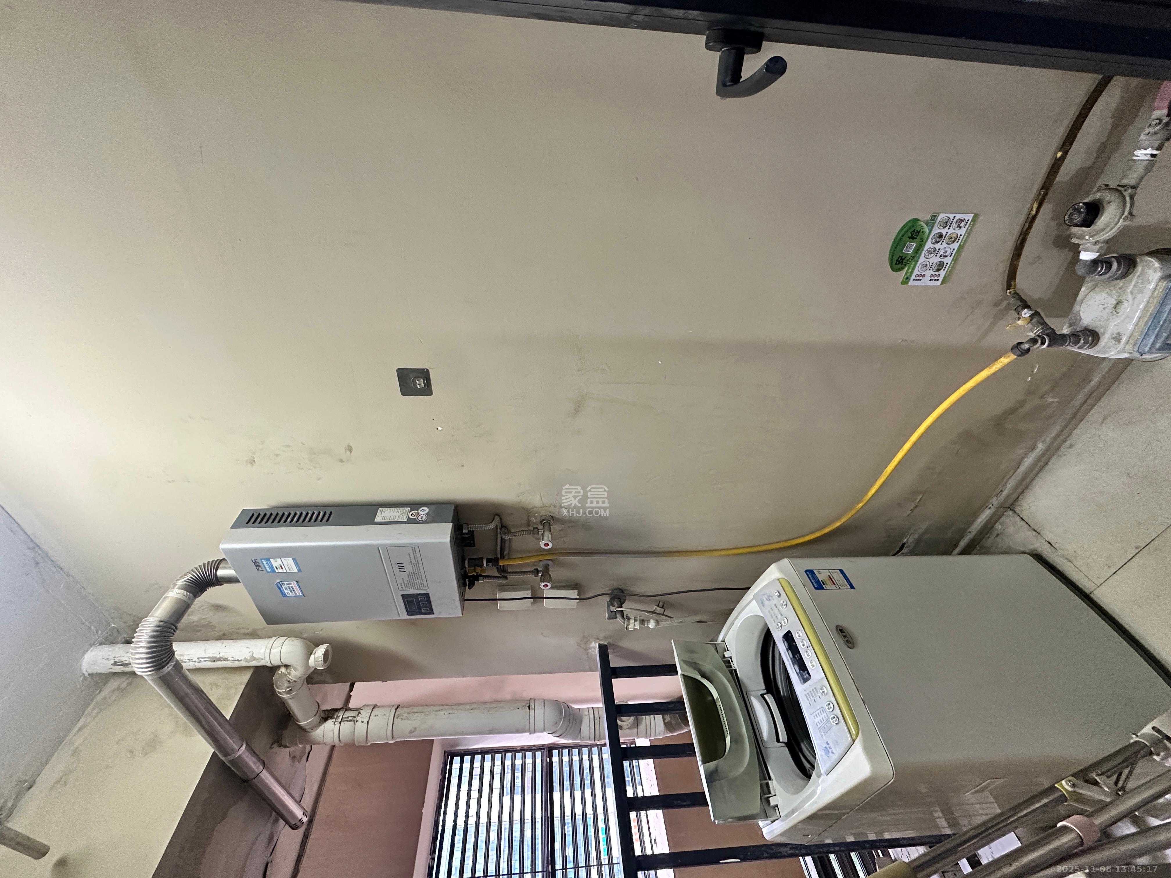 德思勤城市广场(宝格丽公寓) 1室1厅1卫 2200.0元/月 德思勤城市广场(宝格丽公寓) 1室1厅1卫 2200.0元/月室内图