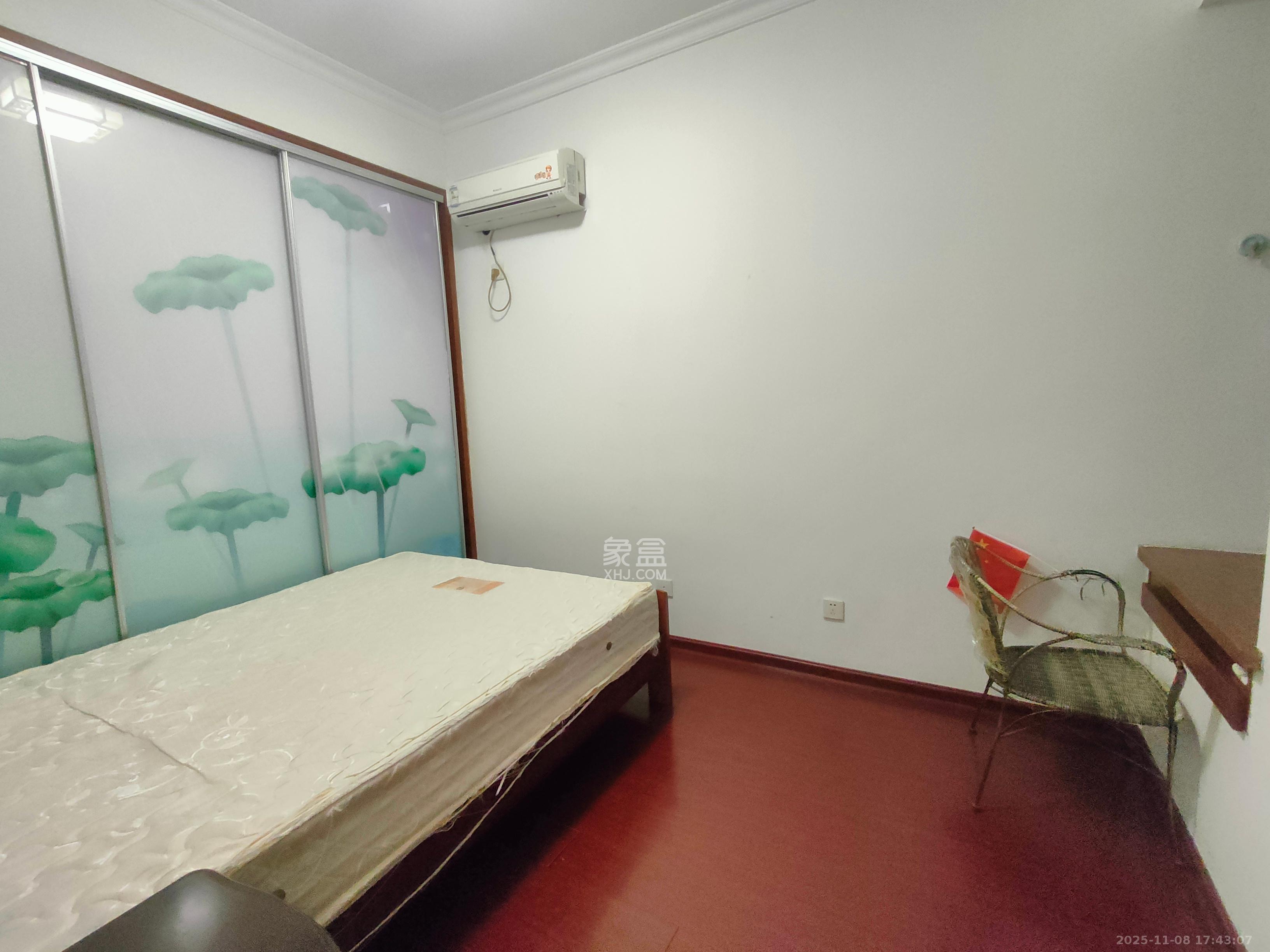 金领家族  2室1厅1卫    1800.0元/月室内图