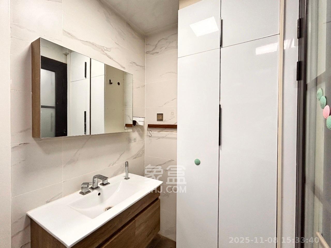 荣悦台  1室1厅1卫    2700.0元/月室内图