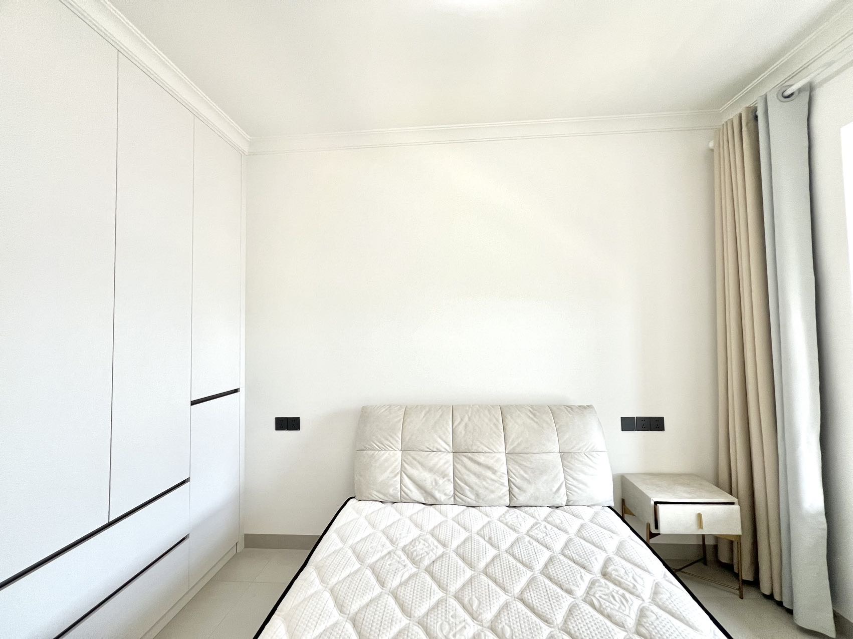 海航豪庭北苑 5室2厅2卫 8800.0元/月 海航豪庭北苑 5室2厅2卫 8800.0元/月室内图