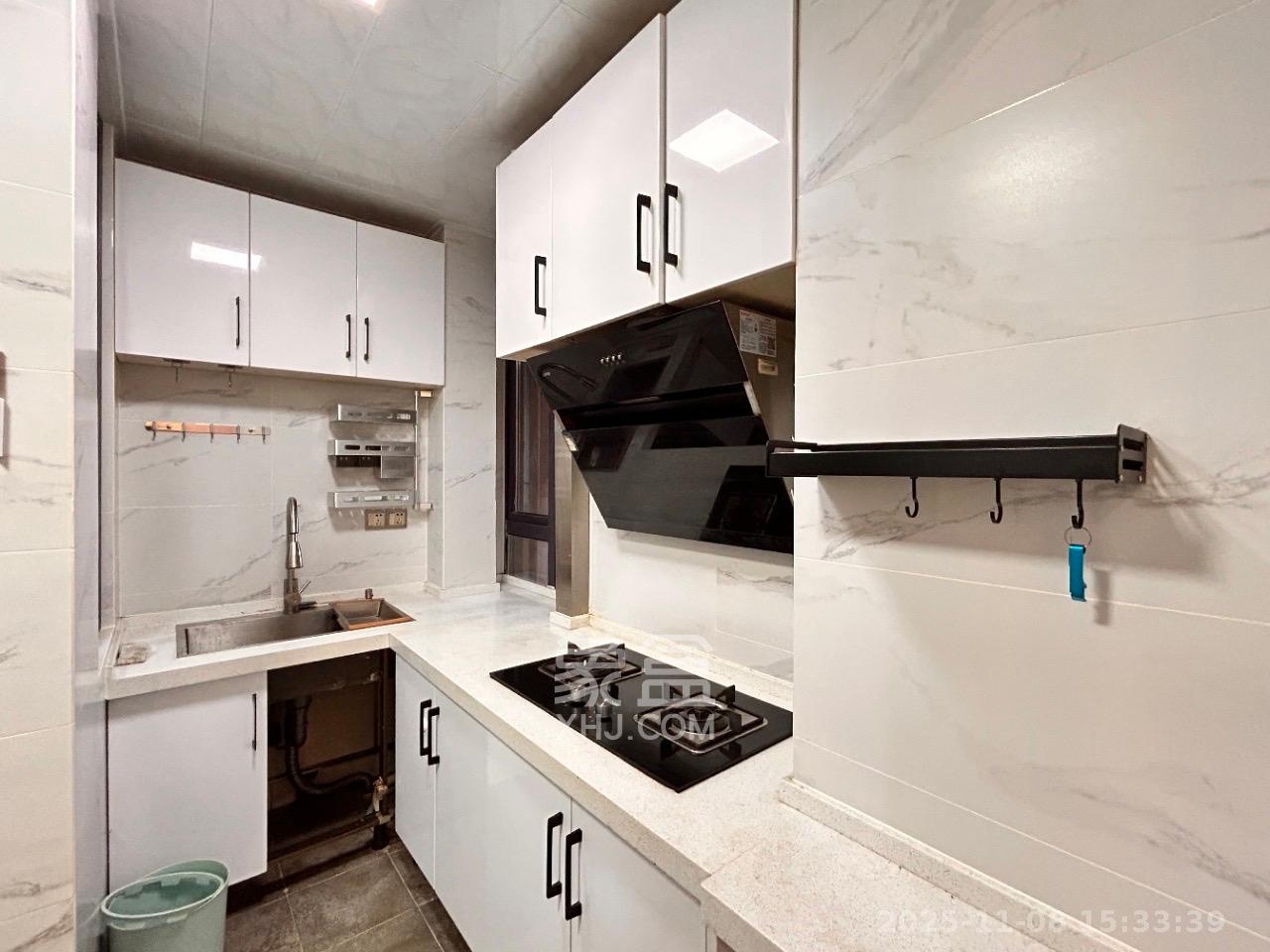 荣悦台 1室1厅1卫 2700.0元/月 荣悦台 1室1厅1卫 2700.0元/月室内图