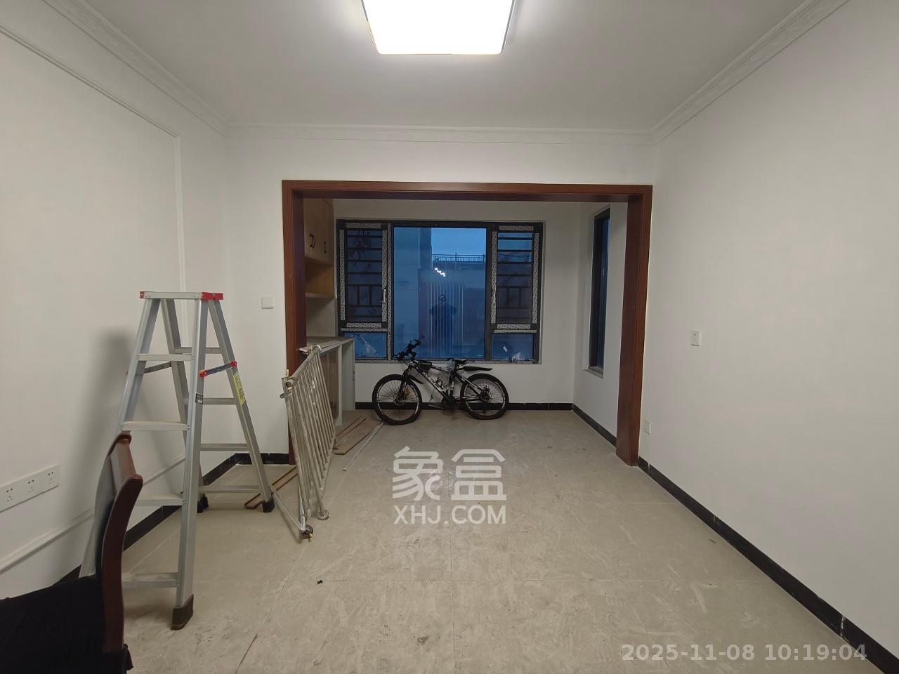 亿达智造小镇望天悦  3室2厅1卫    2500.0元/月