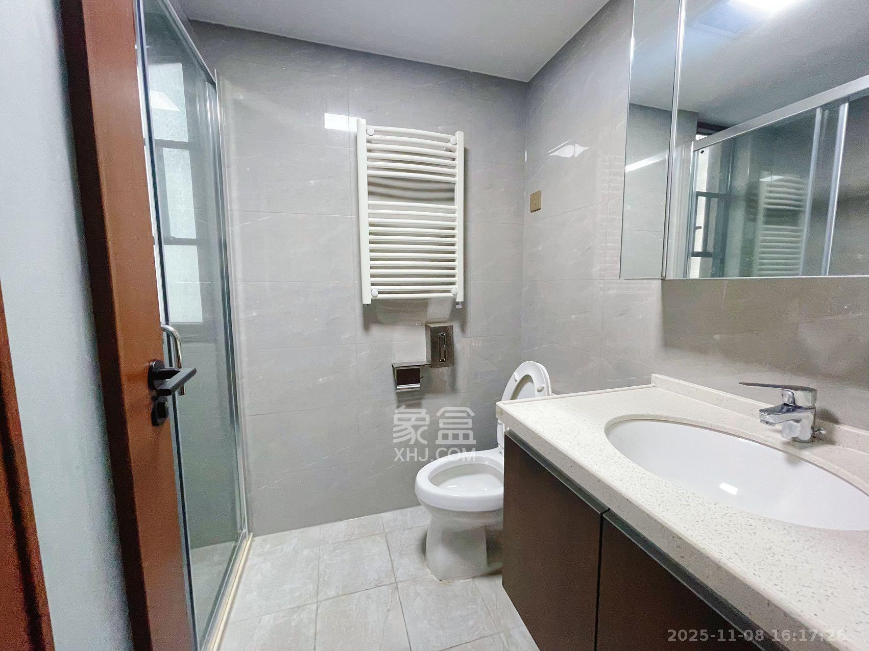 绿地长沙城际空间站（绿地新里佳苑）  4室2厅2卫    3890.0元/月室内图