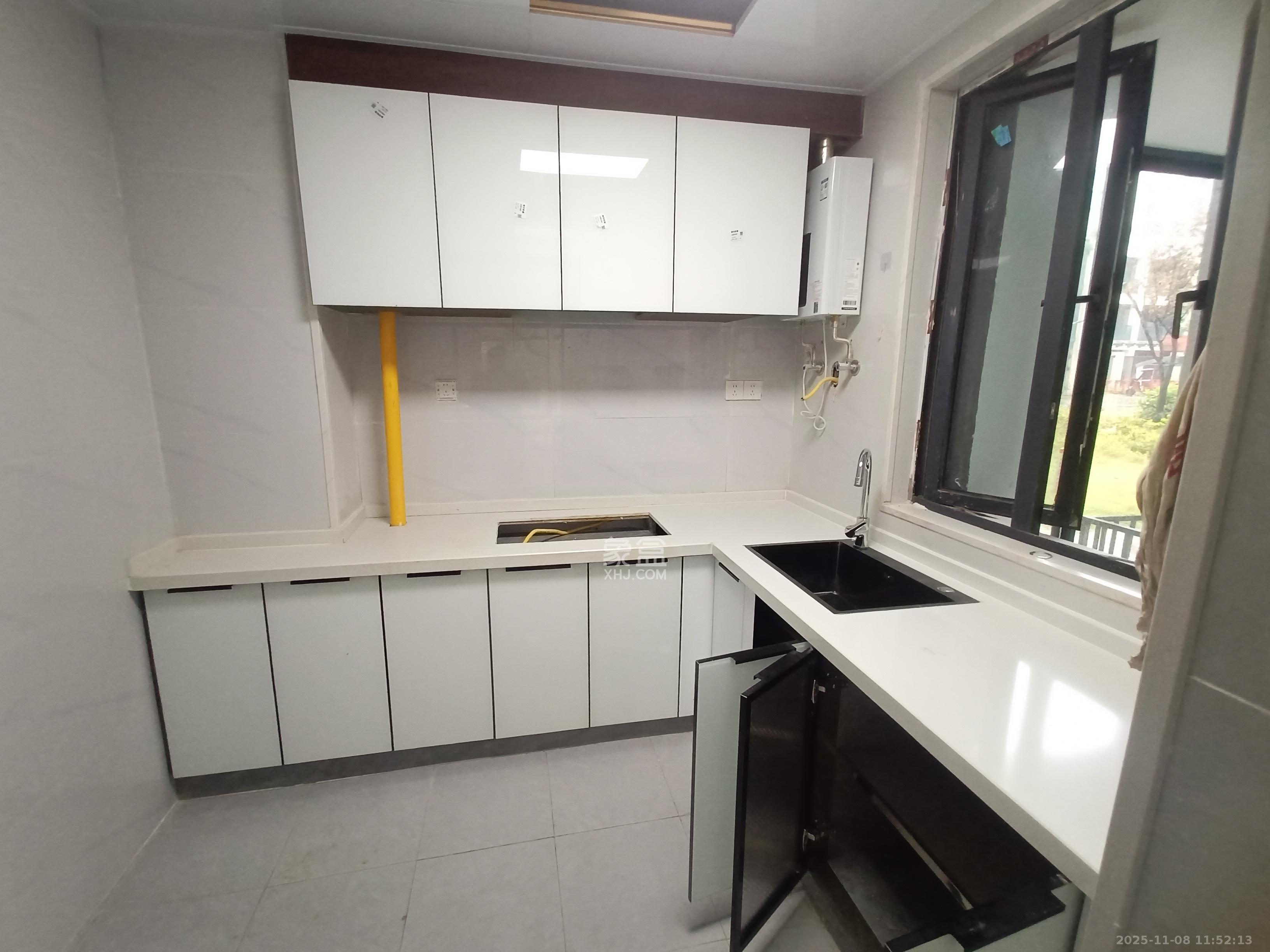 惟智园安置小区 4室2厅2卫 2400.0元/月 惟智园安置小区 4室2厅2卫 2400.0元/月室内图