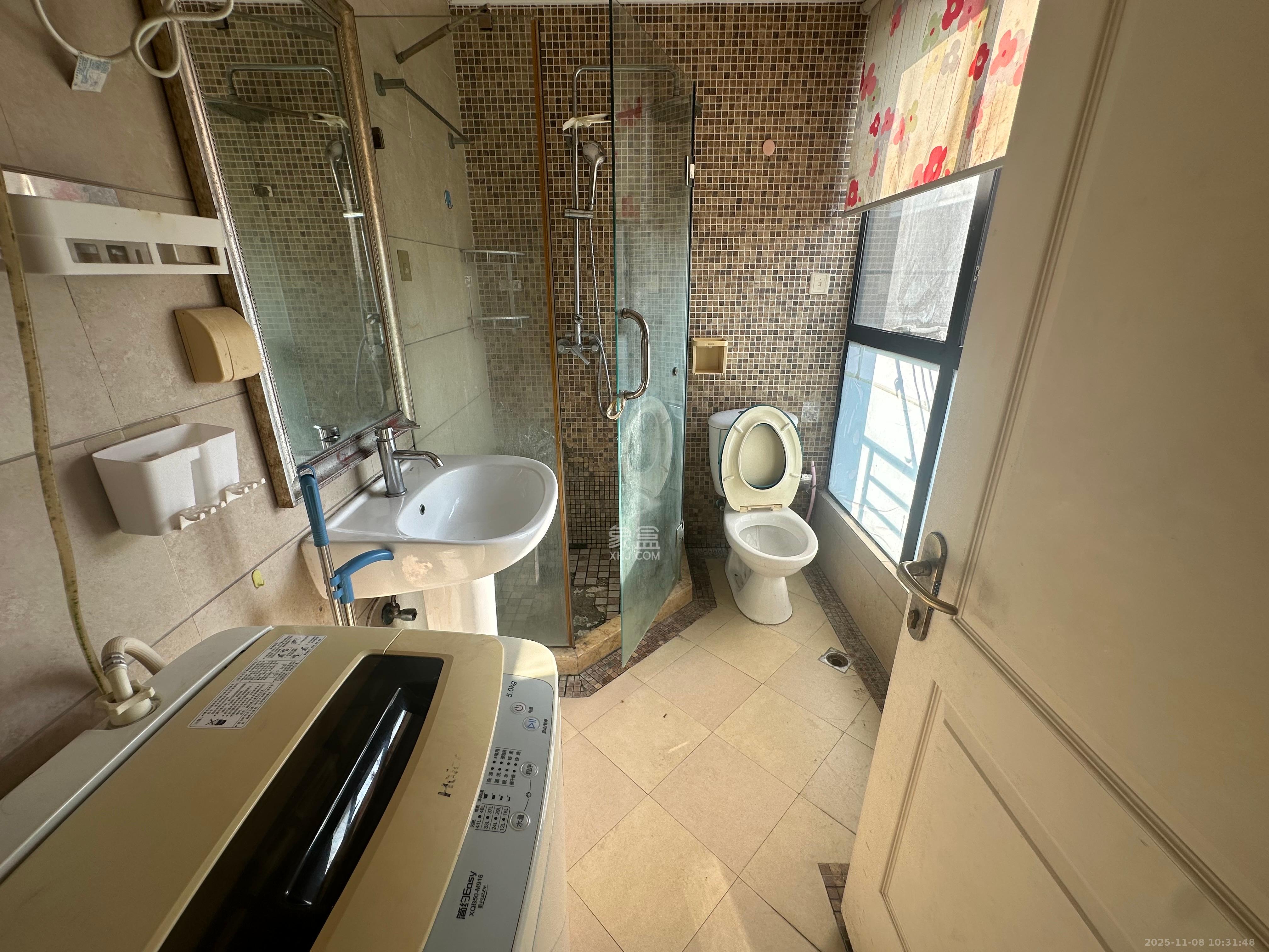 郡原广场 1室1厅1卫 1100.0元/月 郡原广场 1室1厅1卫 1100.0元/月室内图